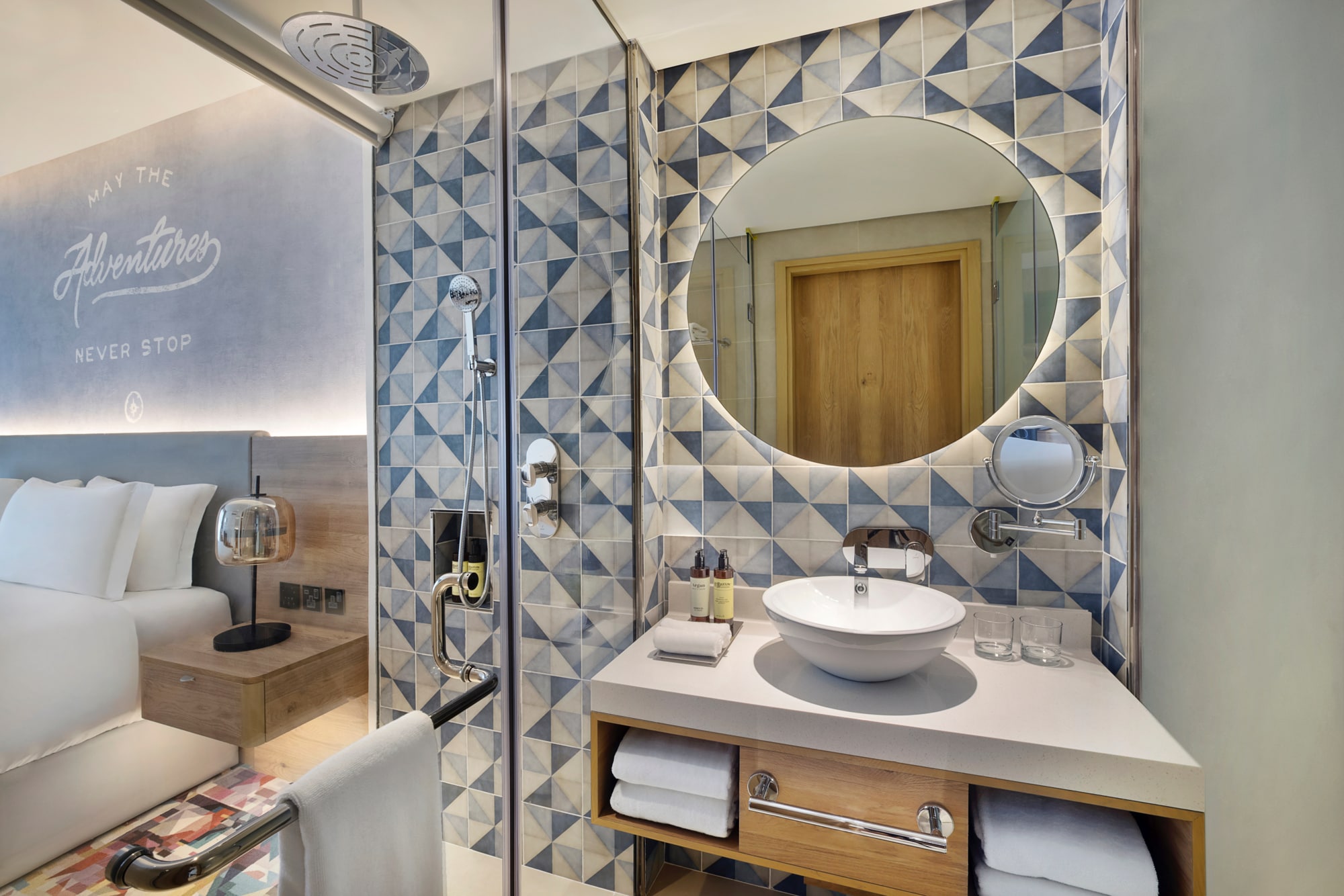 Room Camera Standard