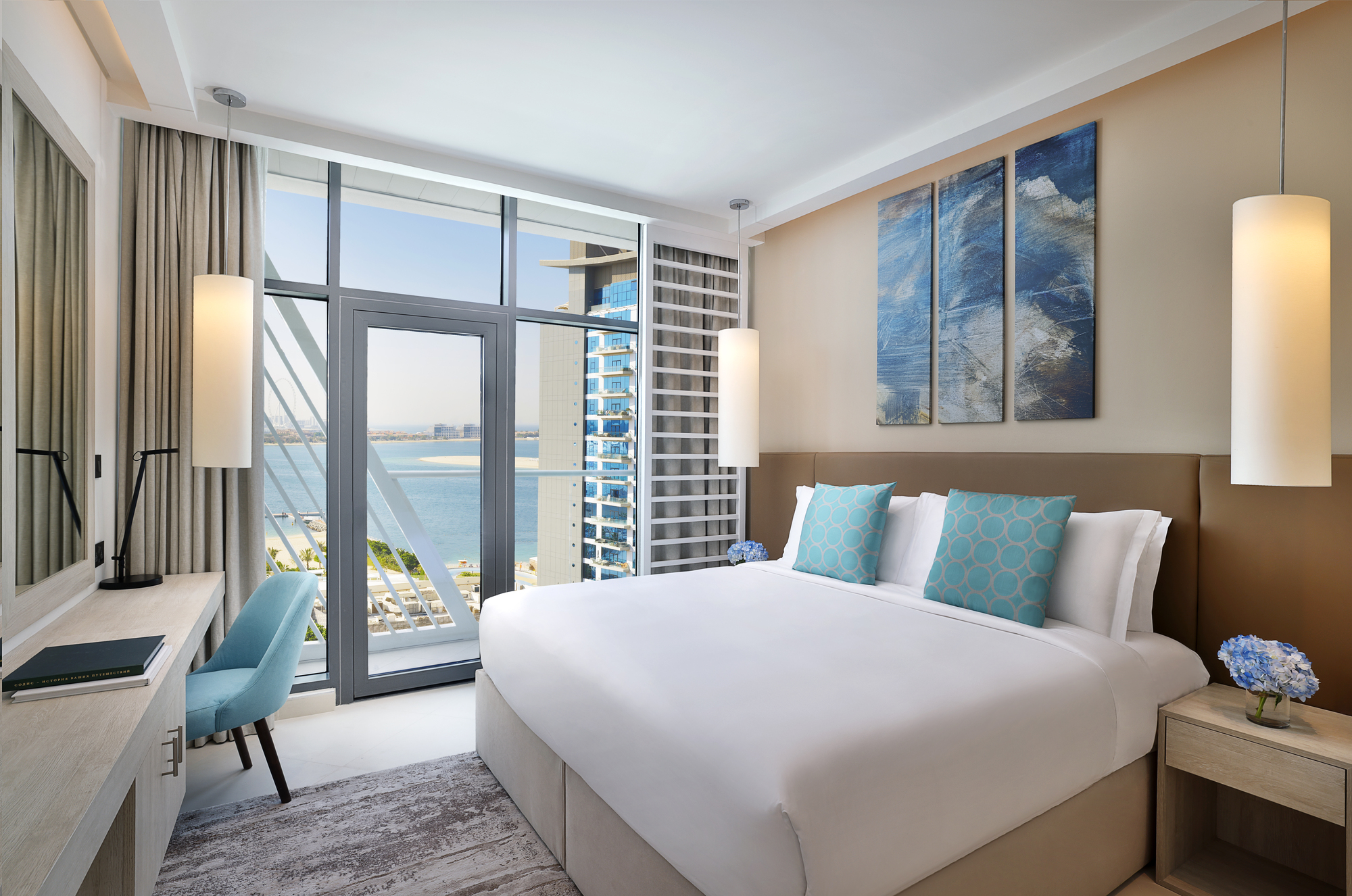 Rooms of the NH Collection Dubai The Palm