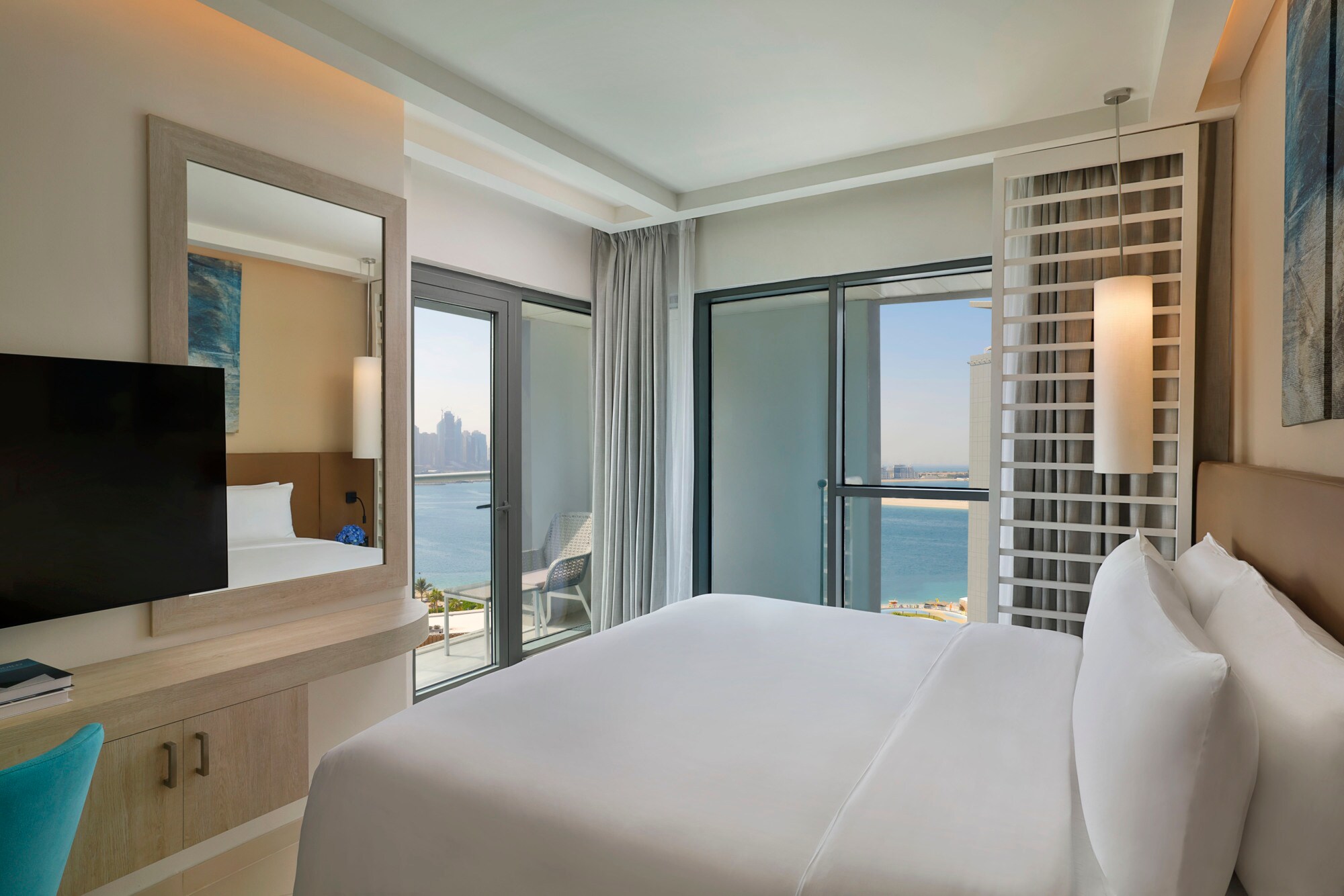 Room Appartement premium à une chambre avec vue sur la mer et balcon