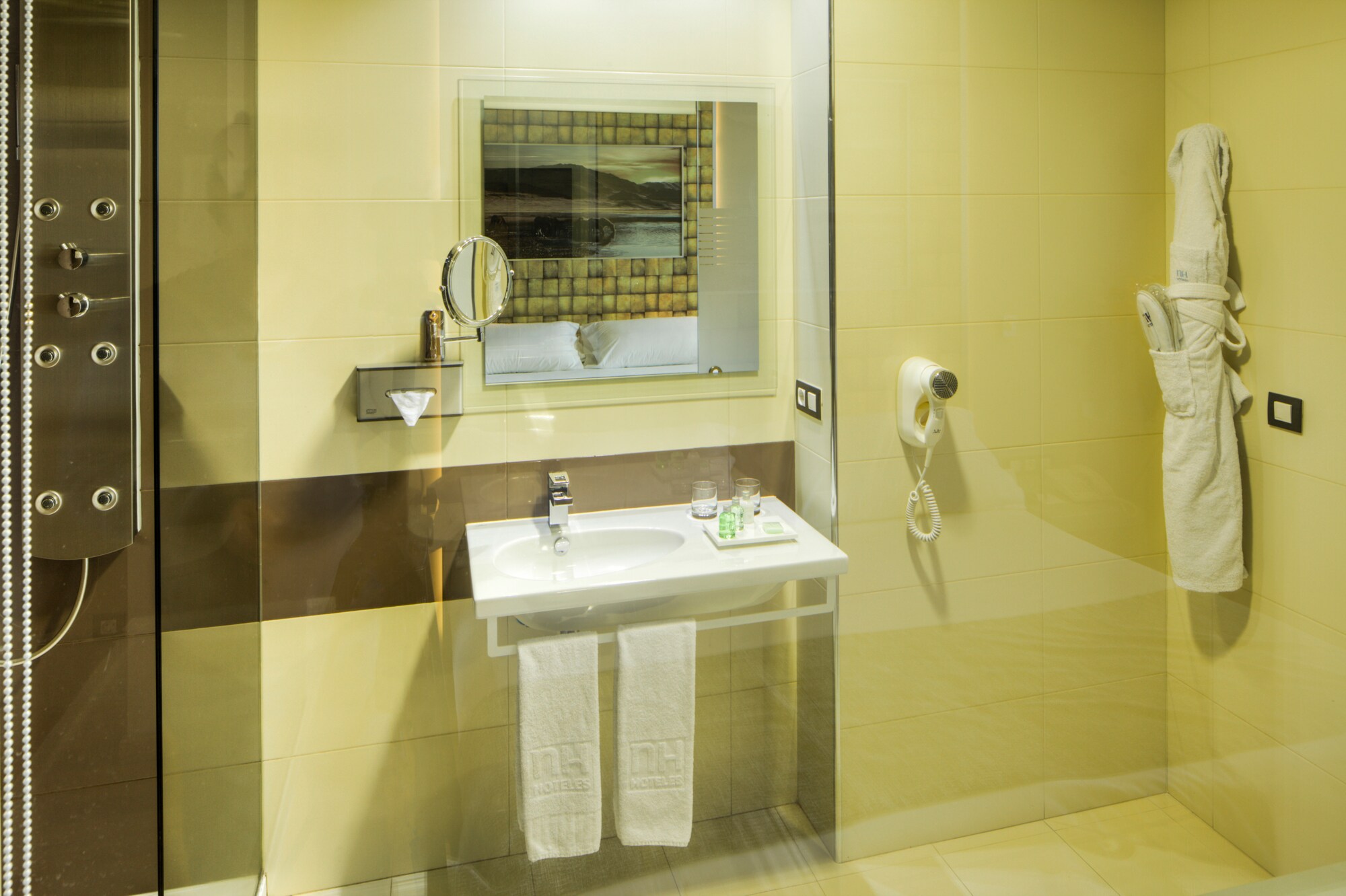 Room Camera Standard