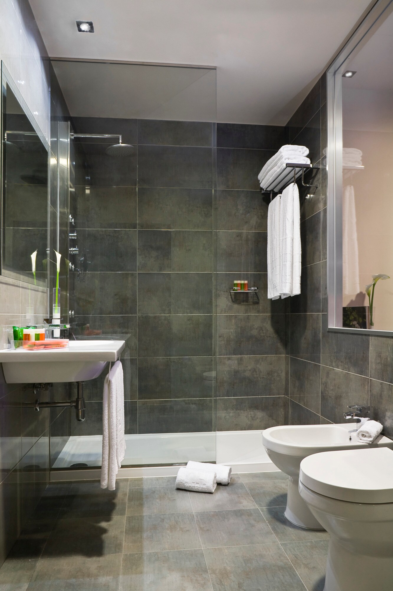 Room Camera Familiare Comunicante