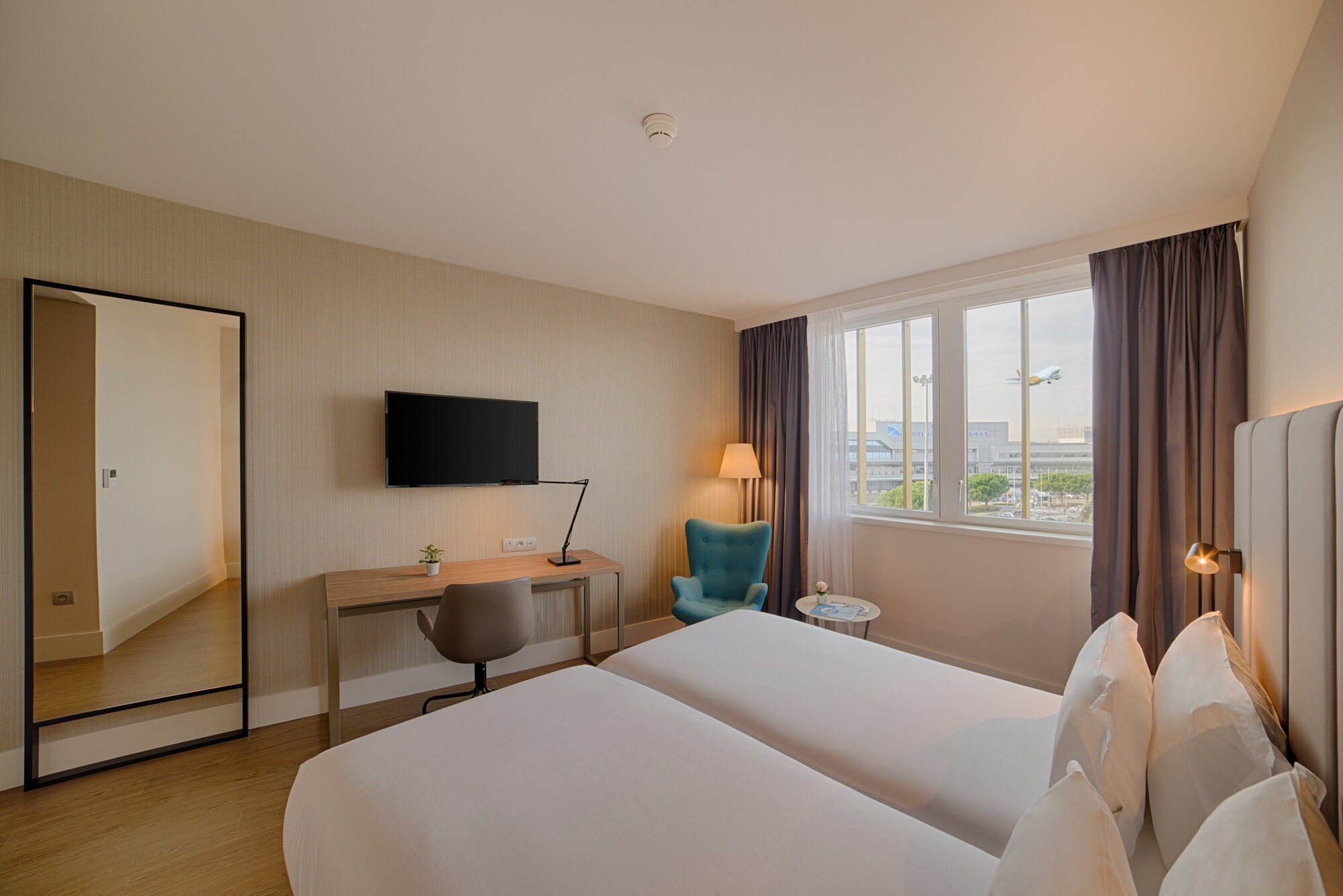 Room Camera Superior