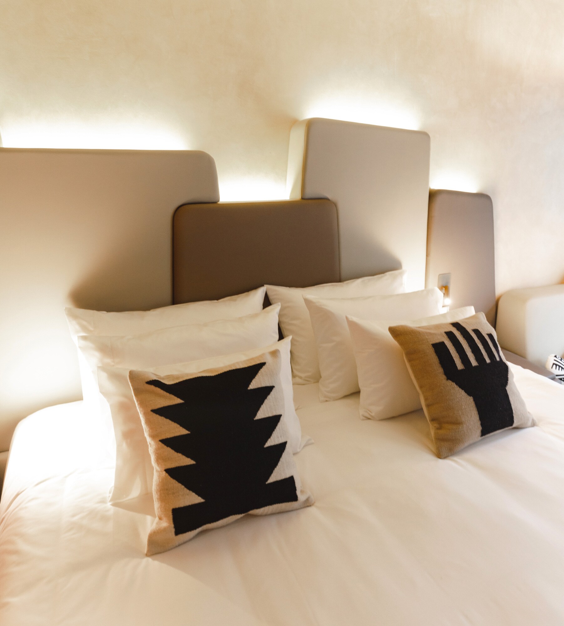 Room nhow room