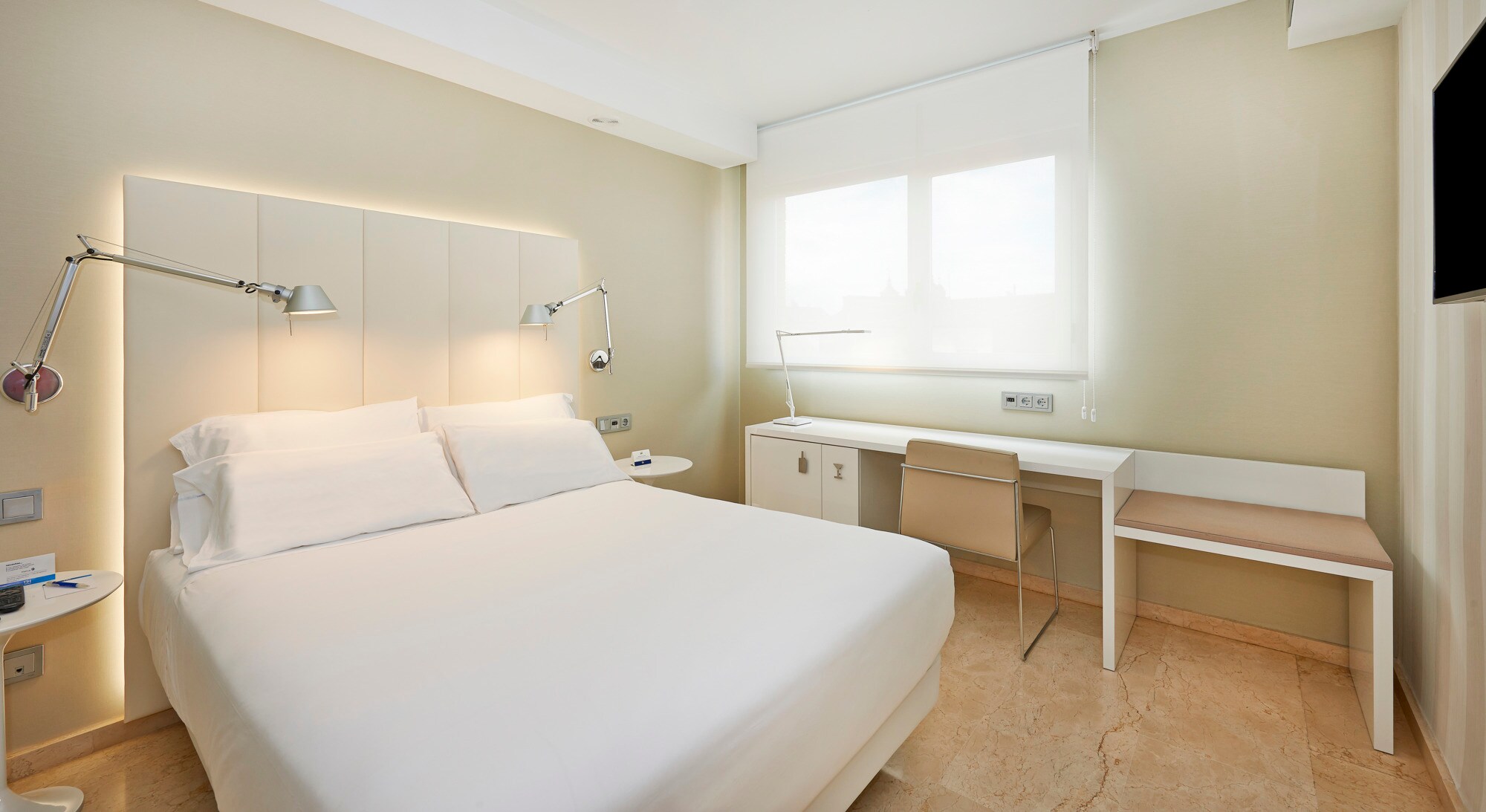 Room Camera Standard