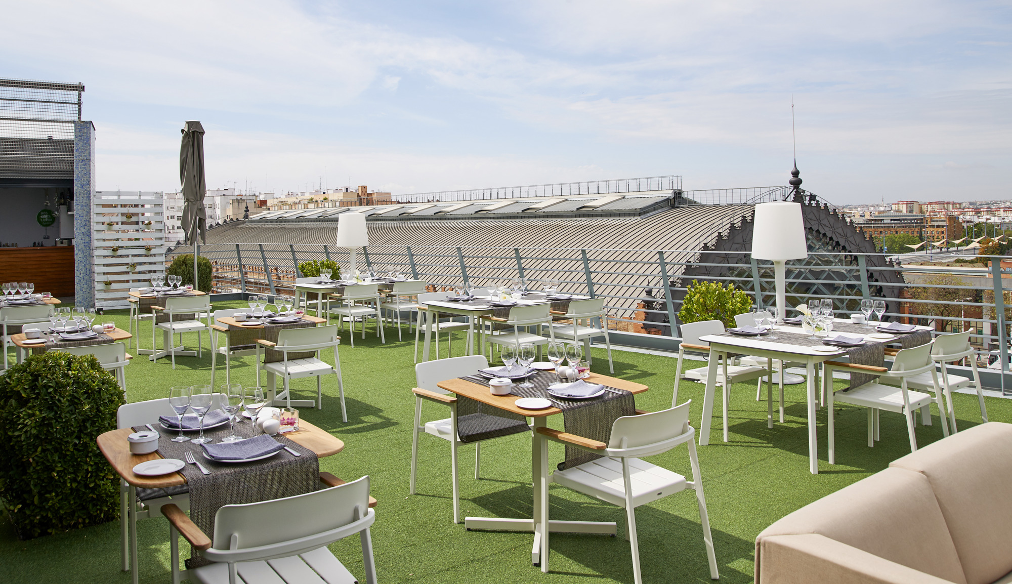 Servicios del hotel NH Sevilla Plaza de Armas Servicios del hotel NH Sevilla Plaza de Armas
