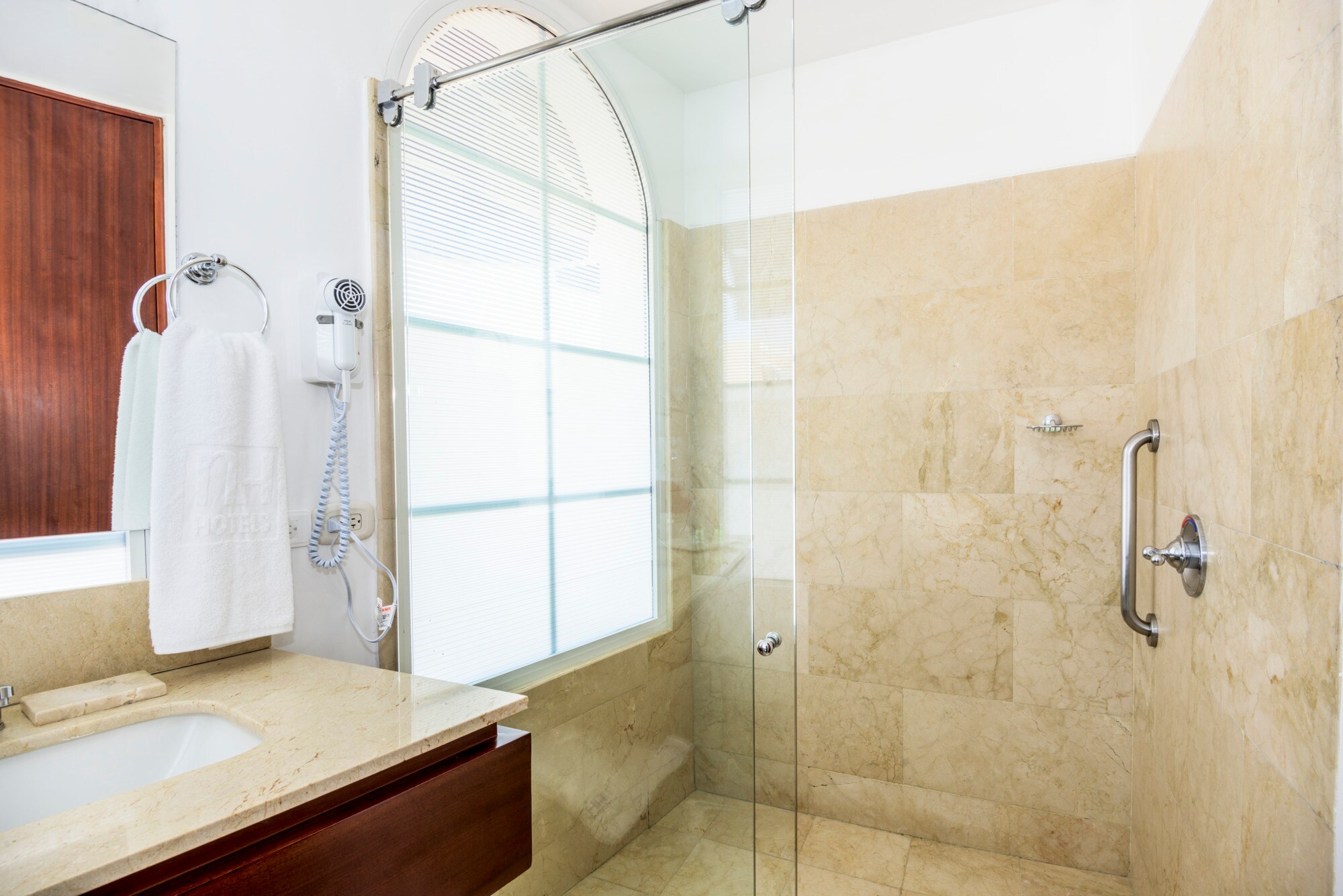 Room Camera Standard