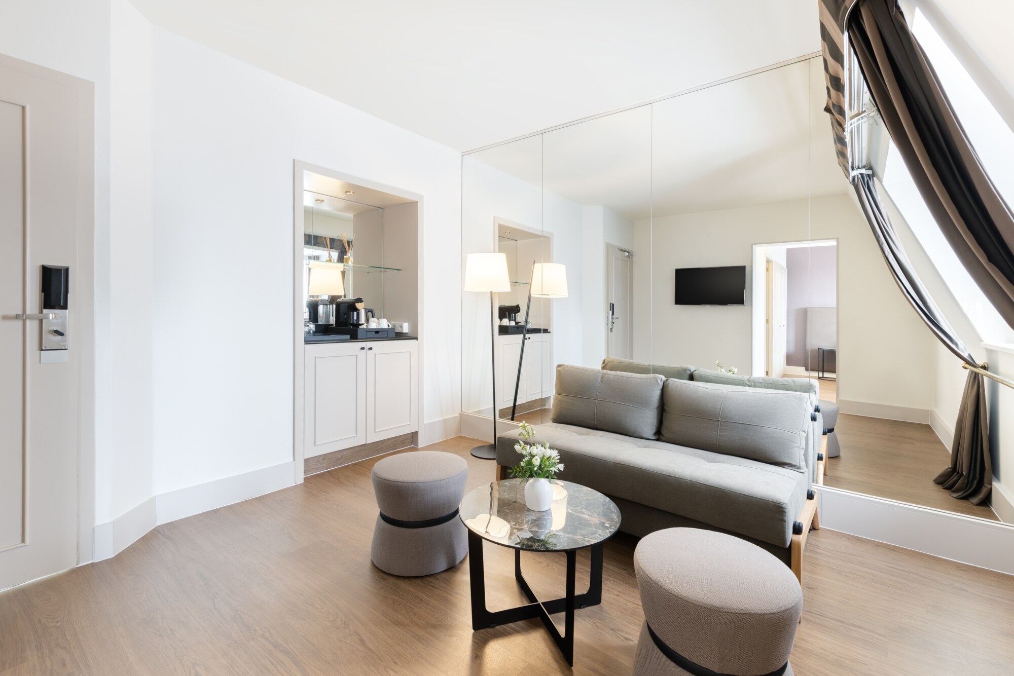 Room Suite