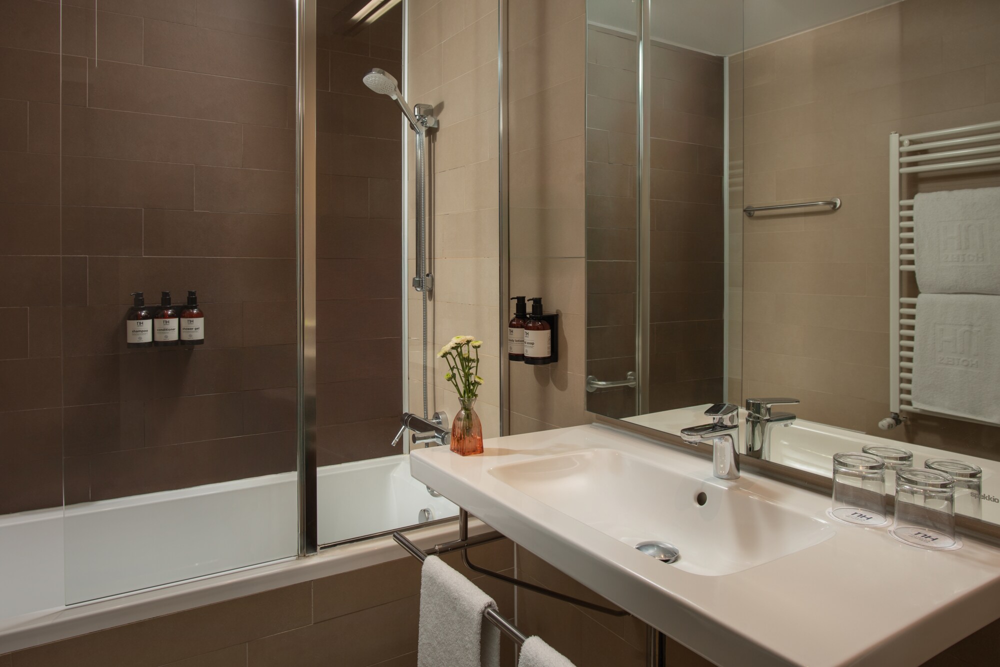 Room Camera Standard