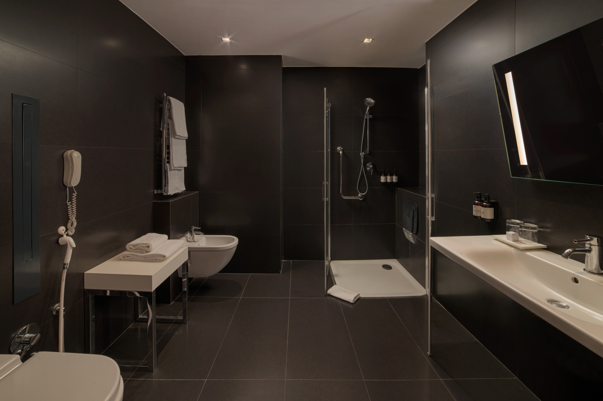 Photo - Anglo American Hotel Florence, Curio Collection By Hilton