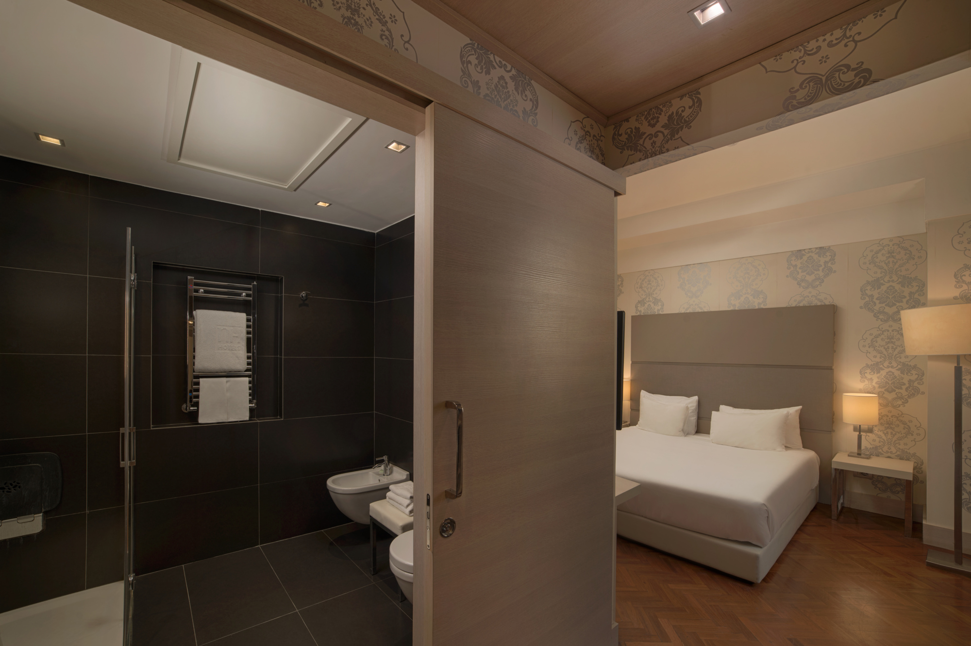 Photo - Anglo American Hotel Florence, Curio Collection By Hilton