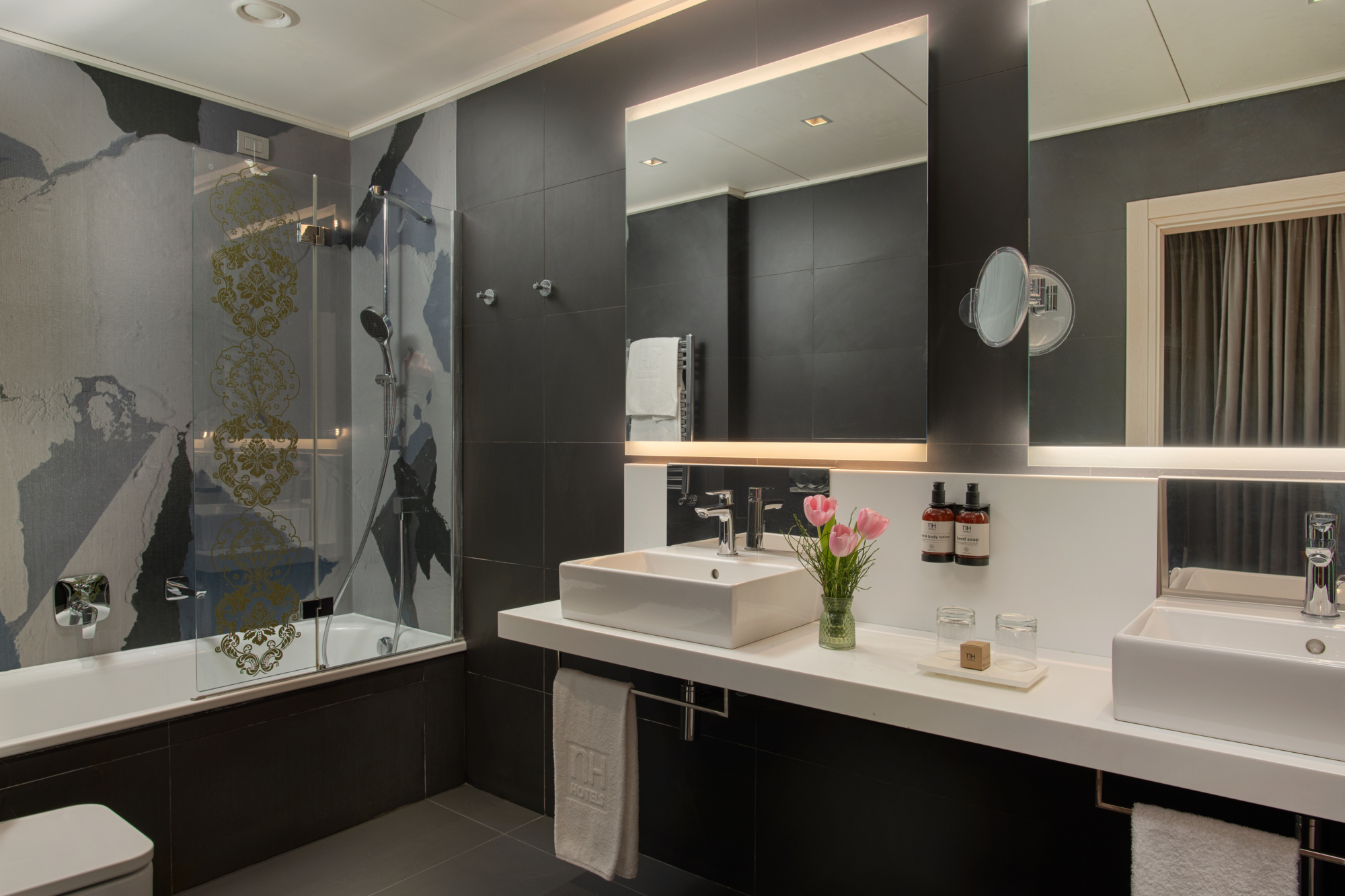 Photo - Anglo American Hotel Florence, Curio Collection By Hilton