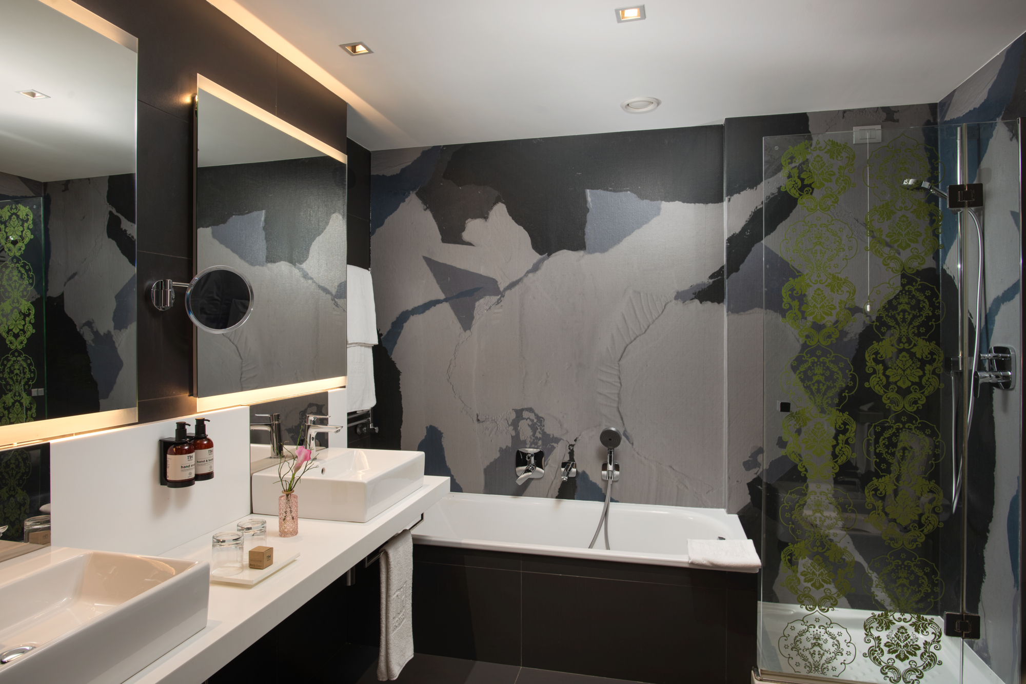 Photo - Anglo American Hotel Florence, Curio Collection By Hilton