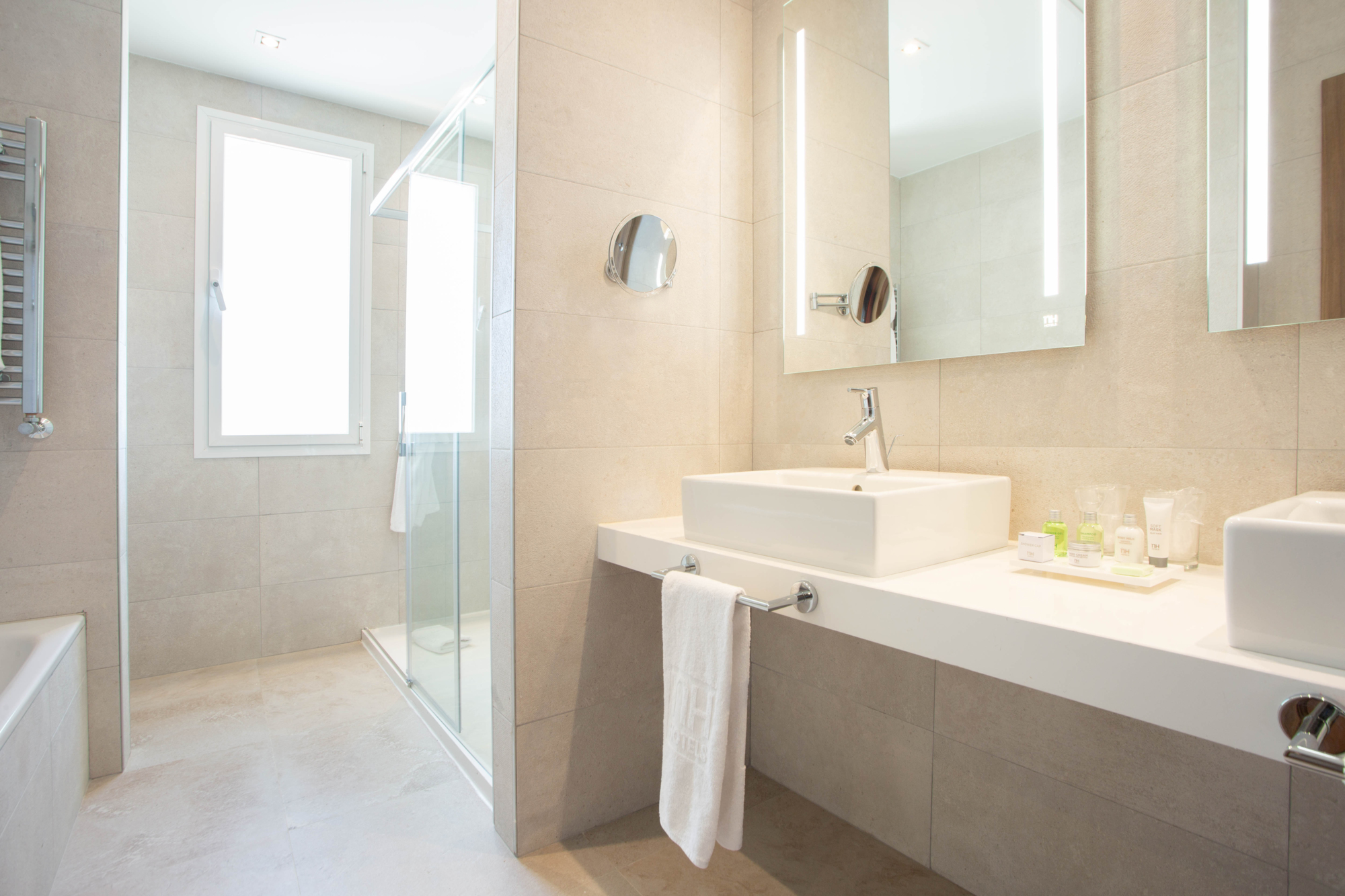 Hotel NH Madrid Balboa Ahorra un