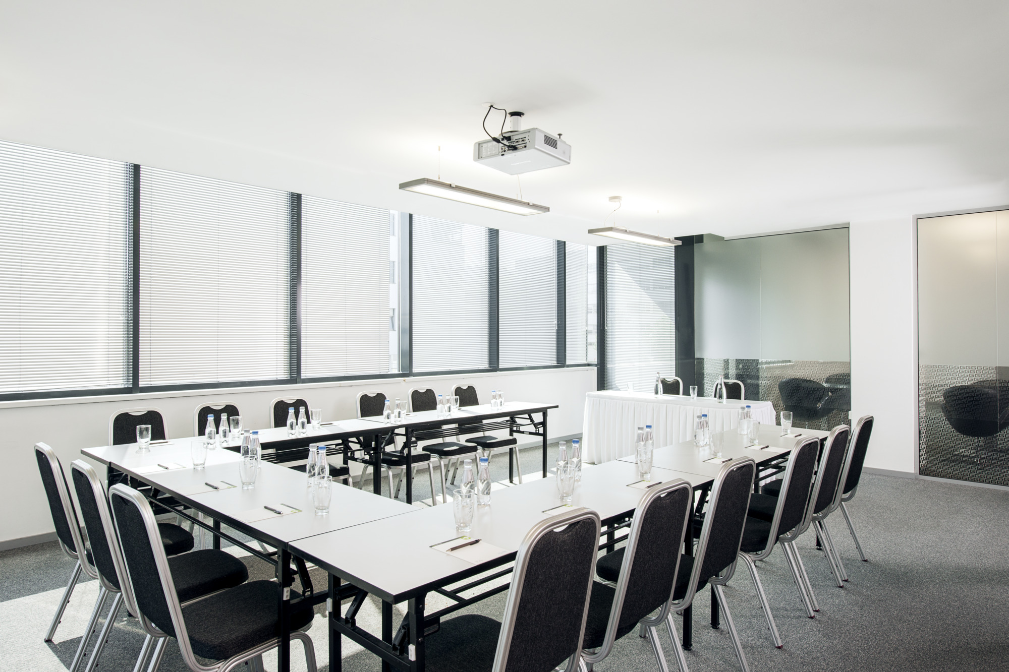 Photo - NH Bratislava Gate One