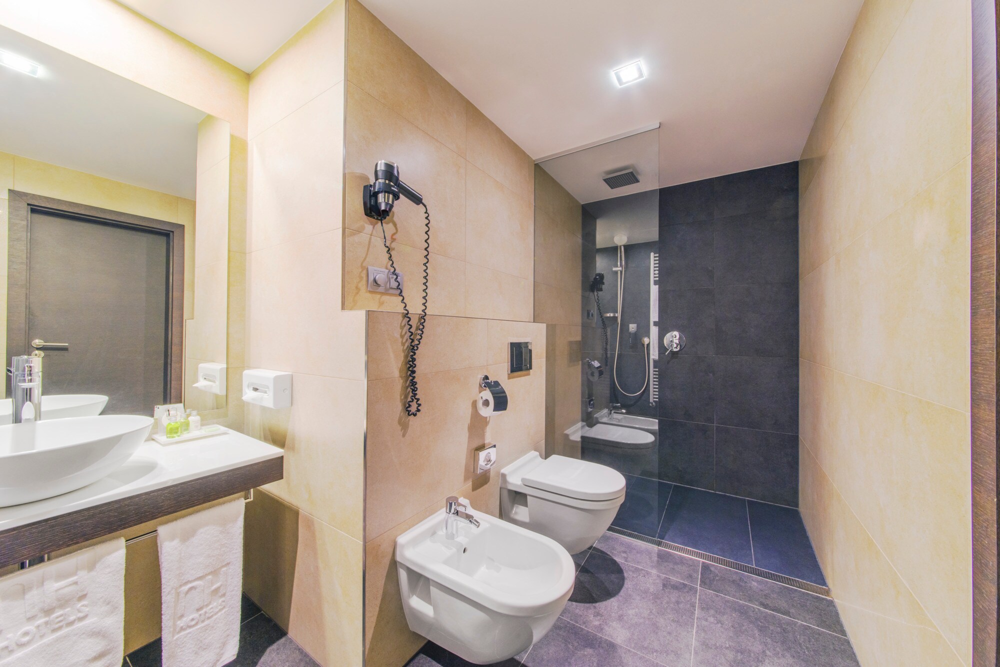 Room Habitación Standard XL