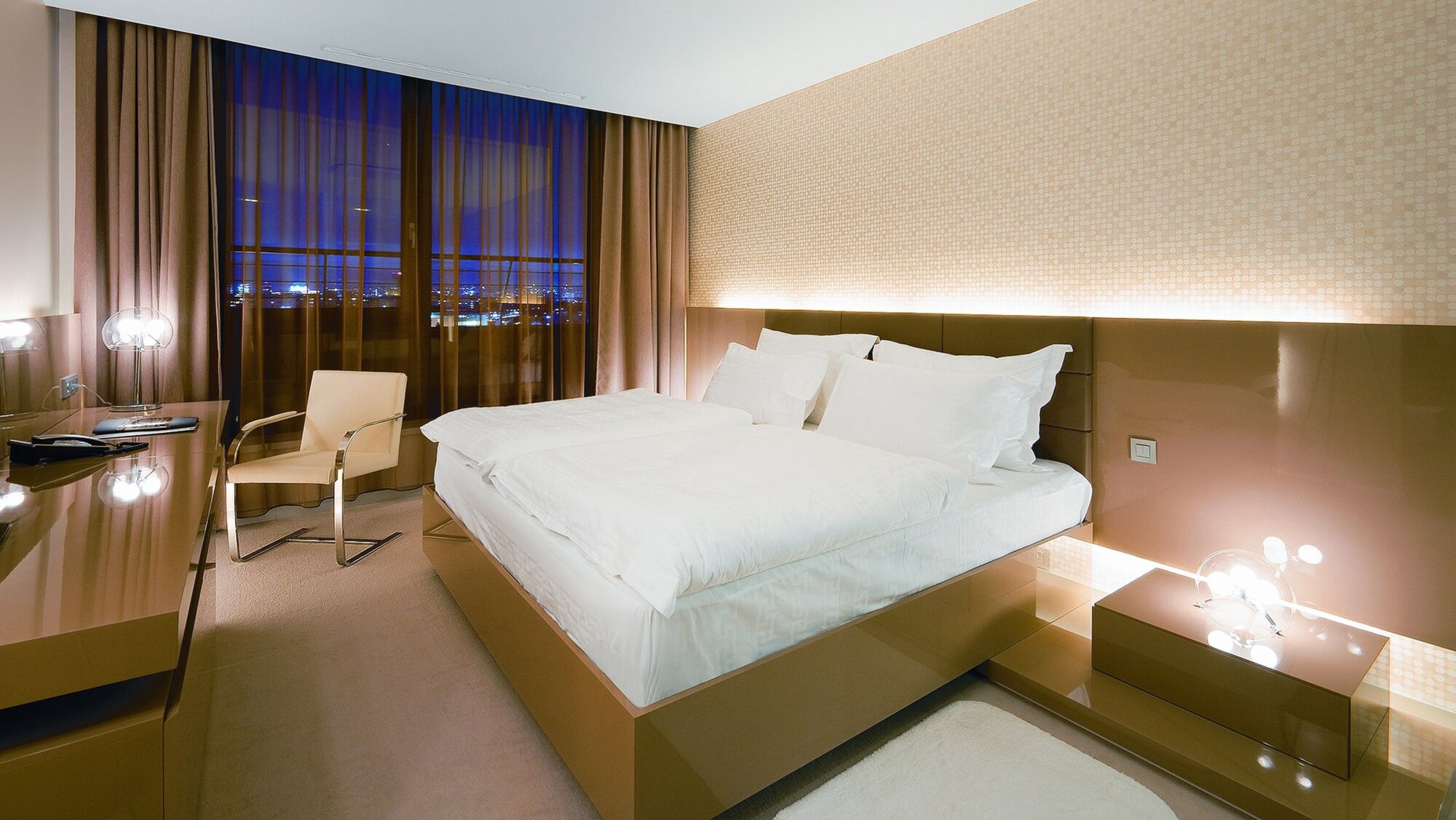 Photo - NH Bratislava Gate One