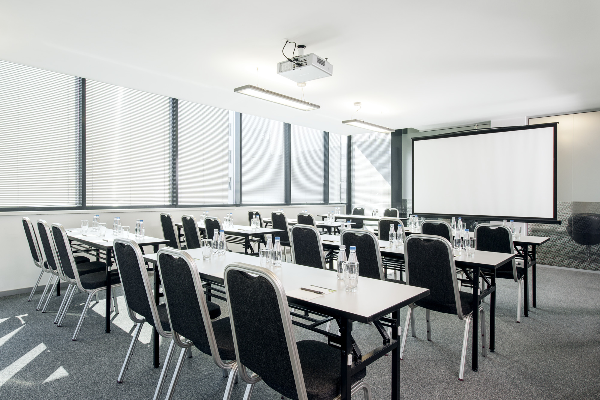 Photo - NH Bratislava Gate One