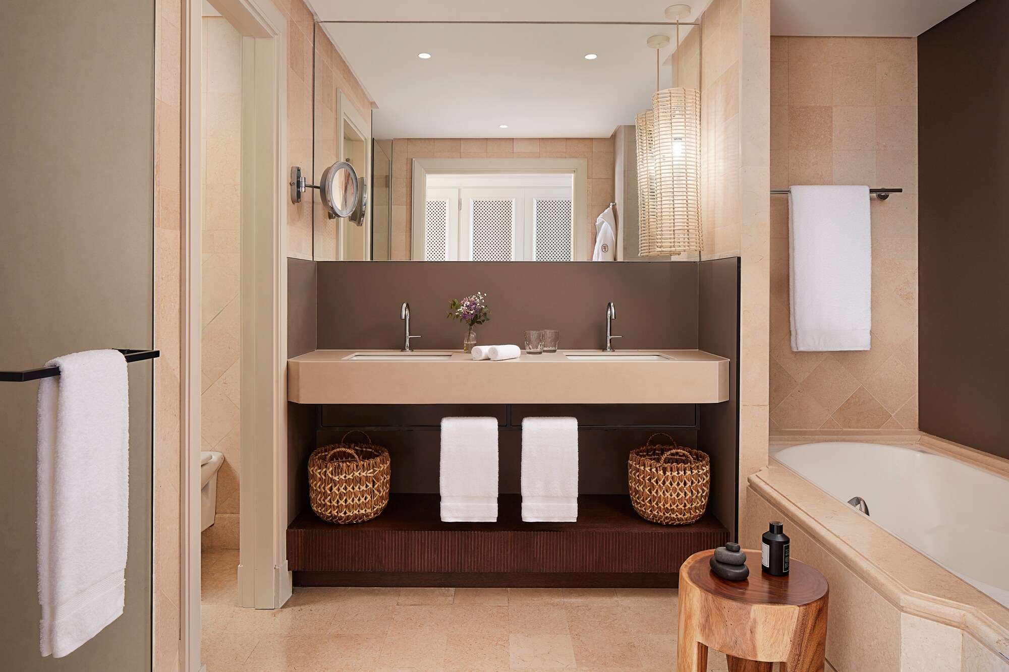 Rooms of the Tivoli La Caleta Tenerife Resort