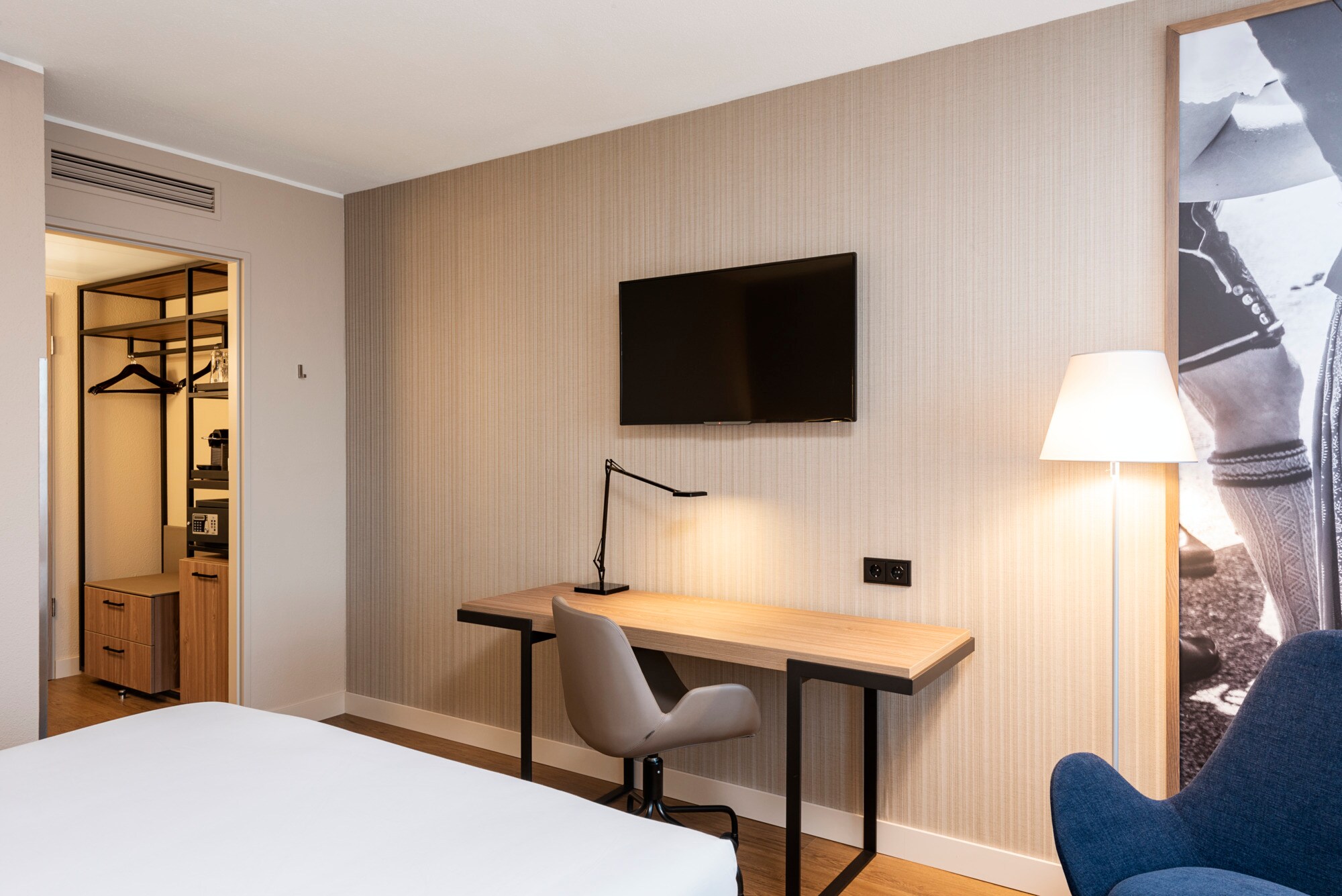 Room Camera Superior