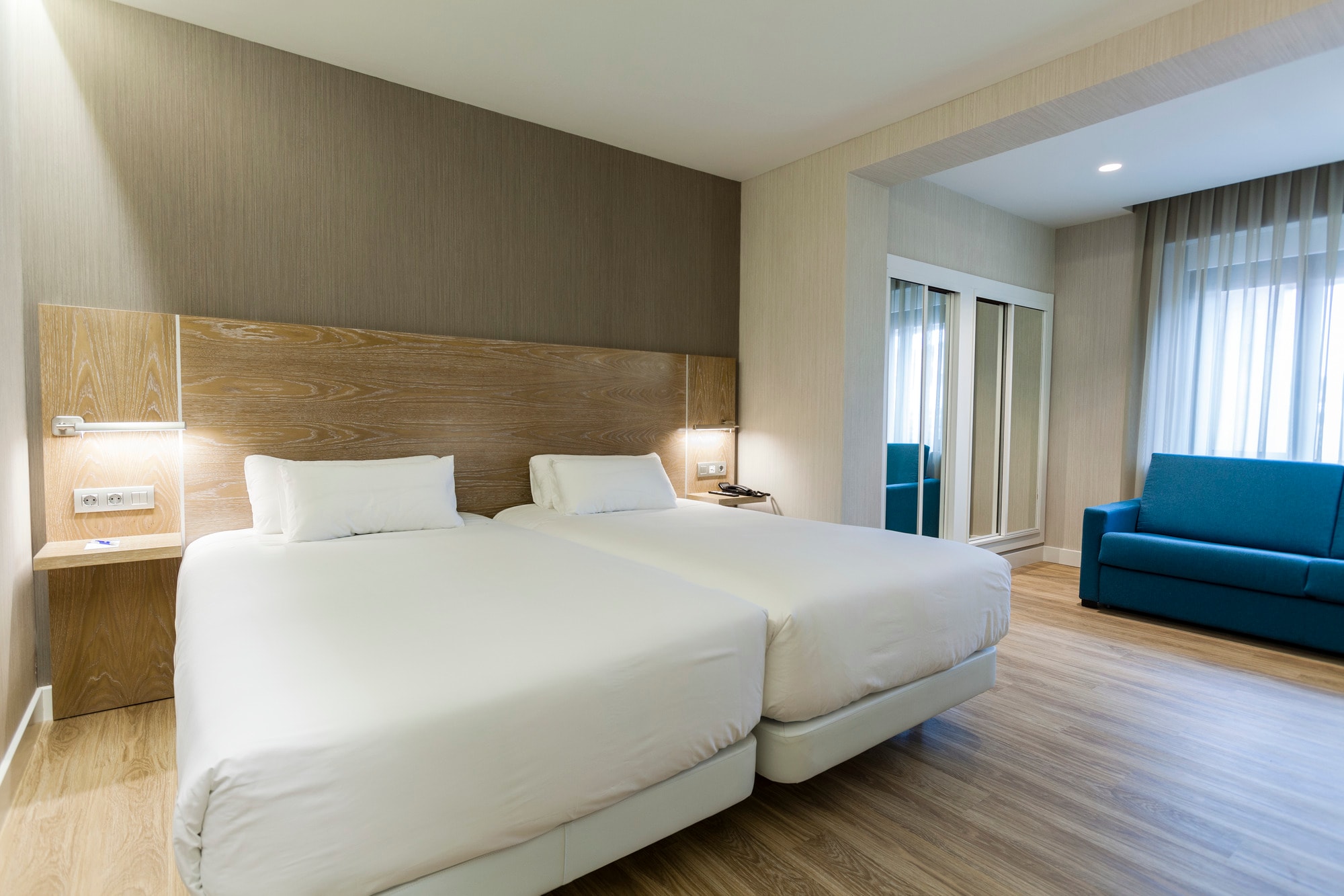 Room Camera Superior