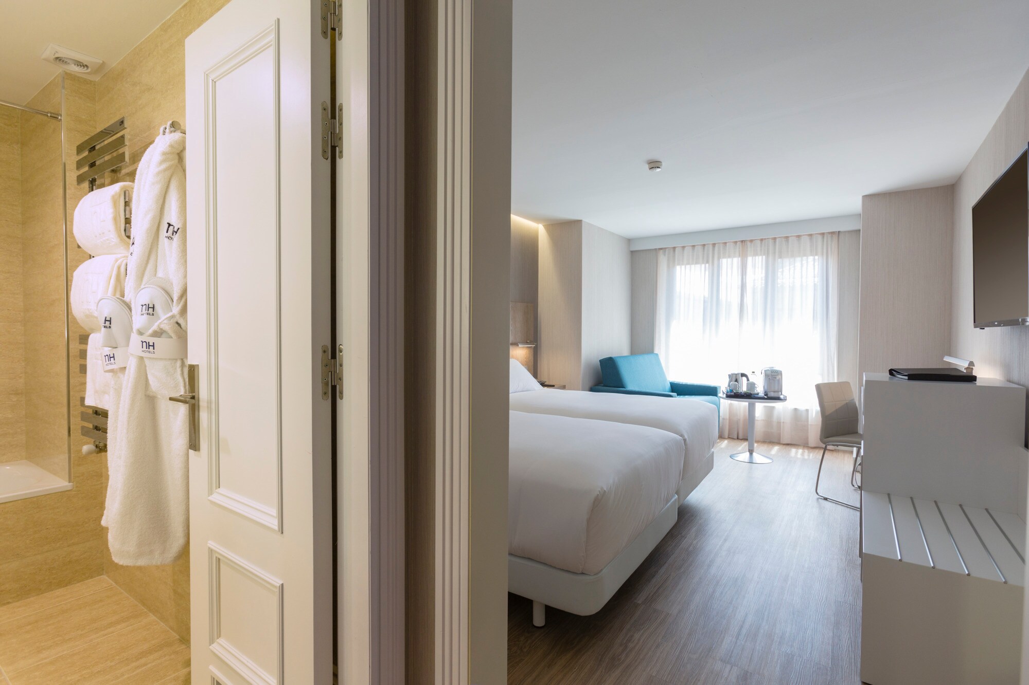 Room Camera Superior