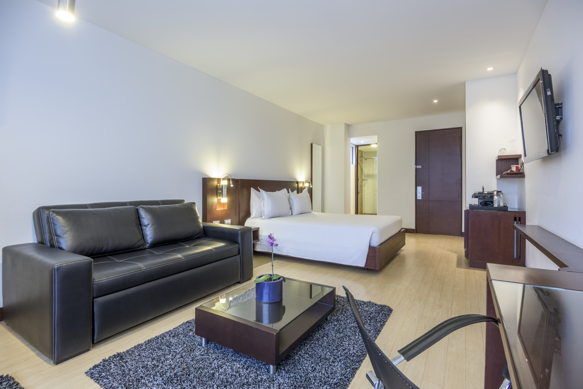 Photo - NH Bogota Urban 93 Royal