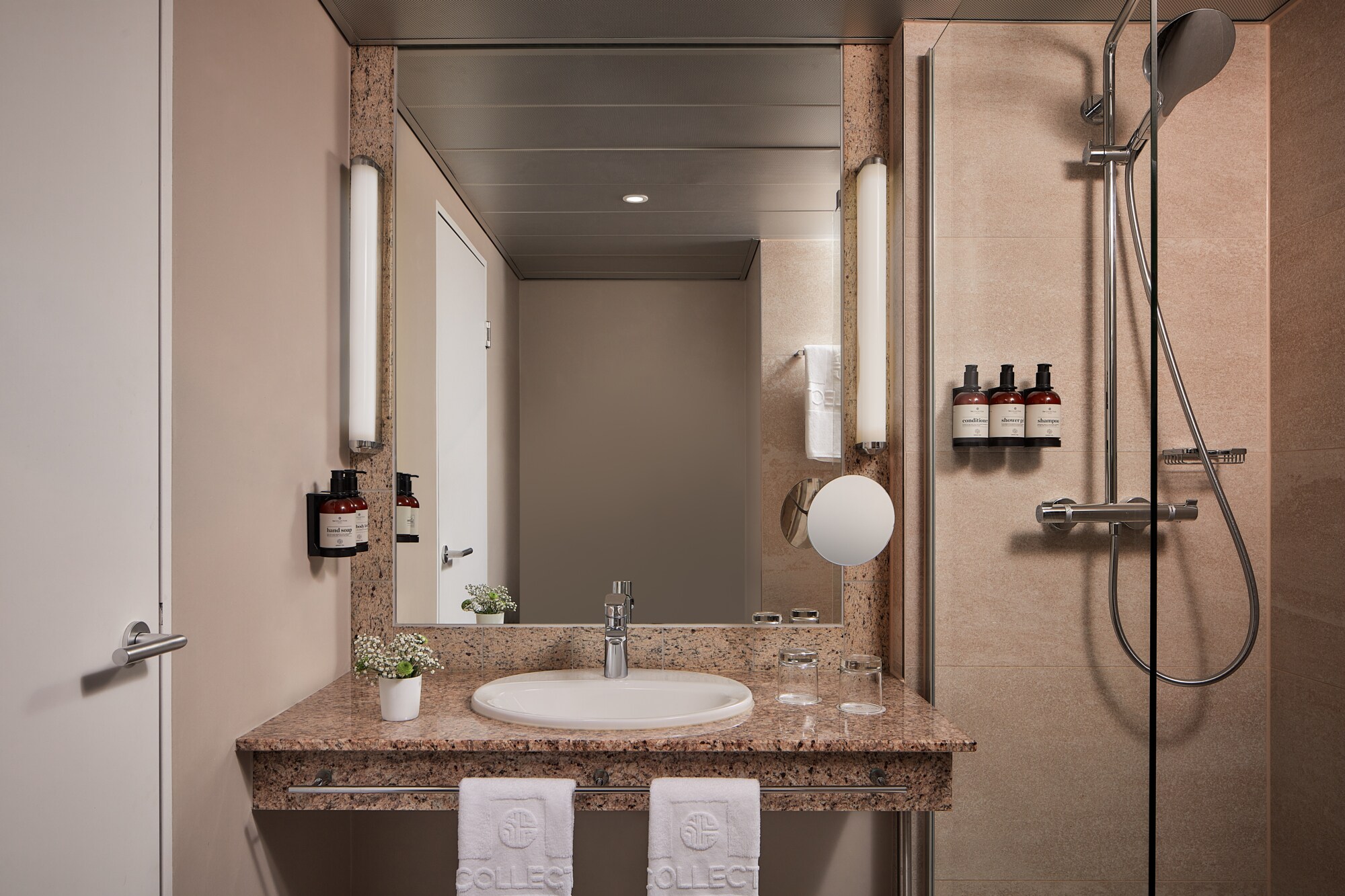 Room Camera Superior