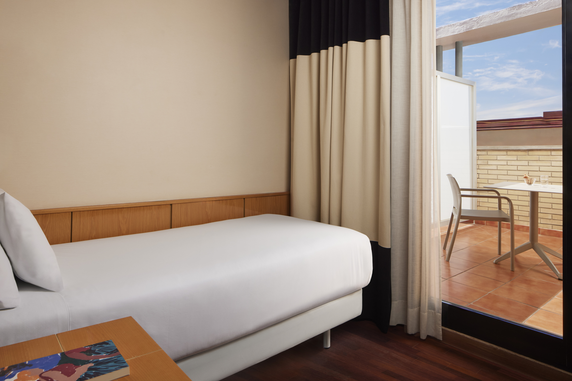 Foto - iStay by NH Ciudad de Valencia Hotel