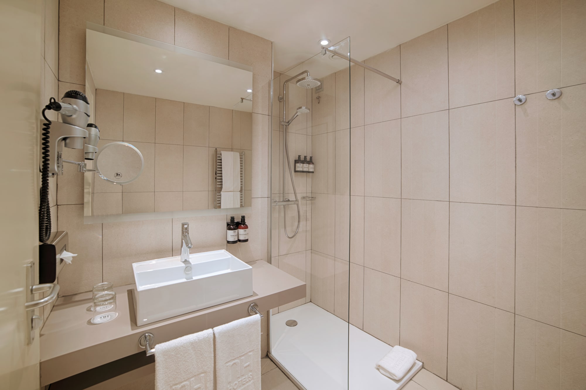 Room Camera Standard