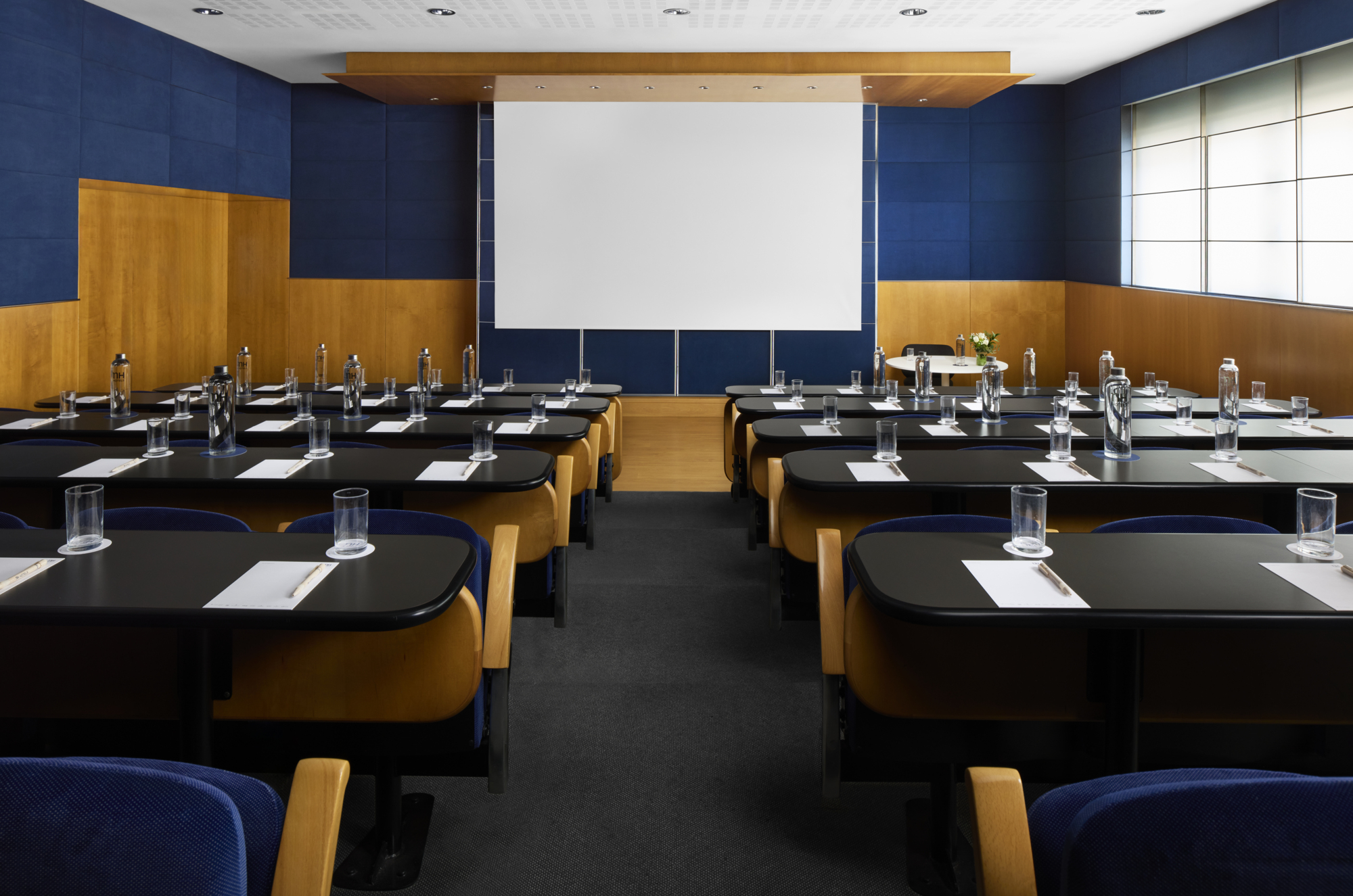 Foto - NH Barcelona Stadium