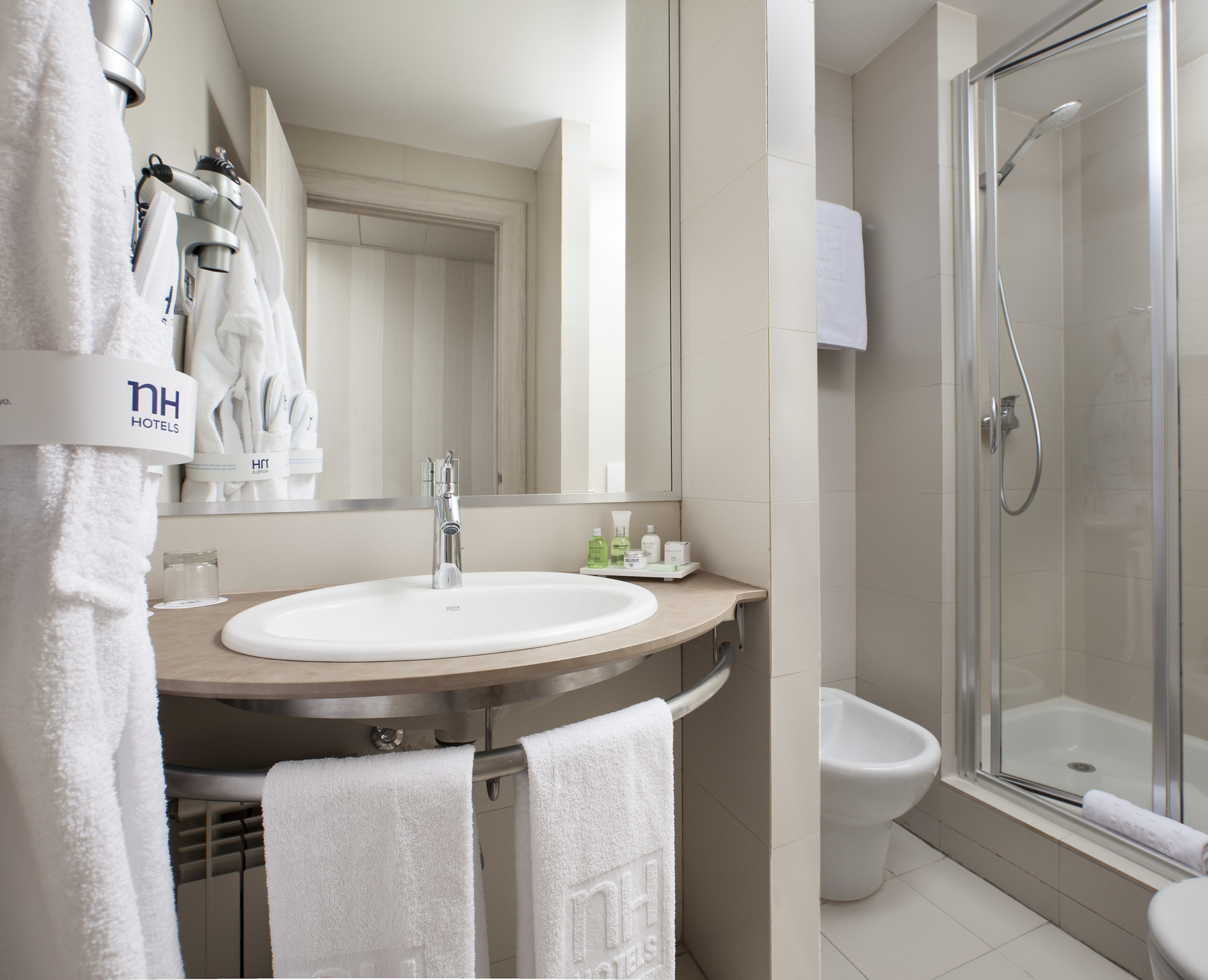 Photo - NH Barajas Airport