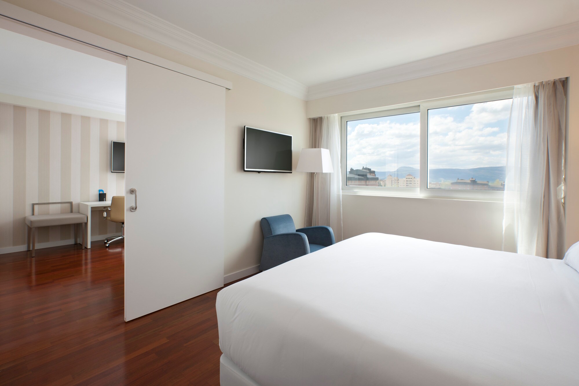 Room Family room triple