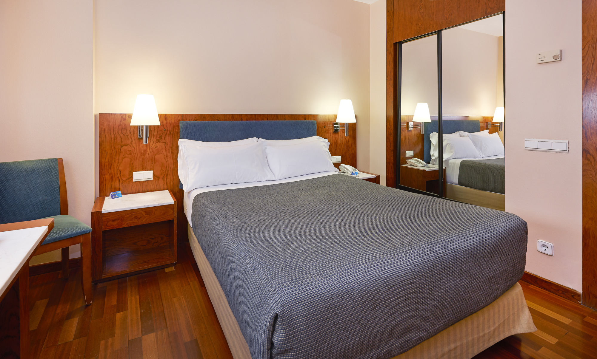 Foto - NH Barcelona Entenza