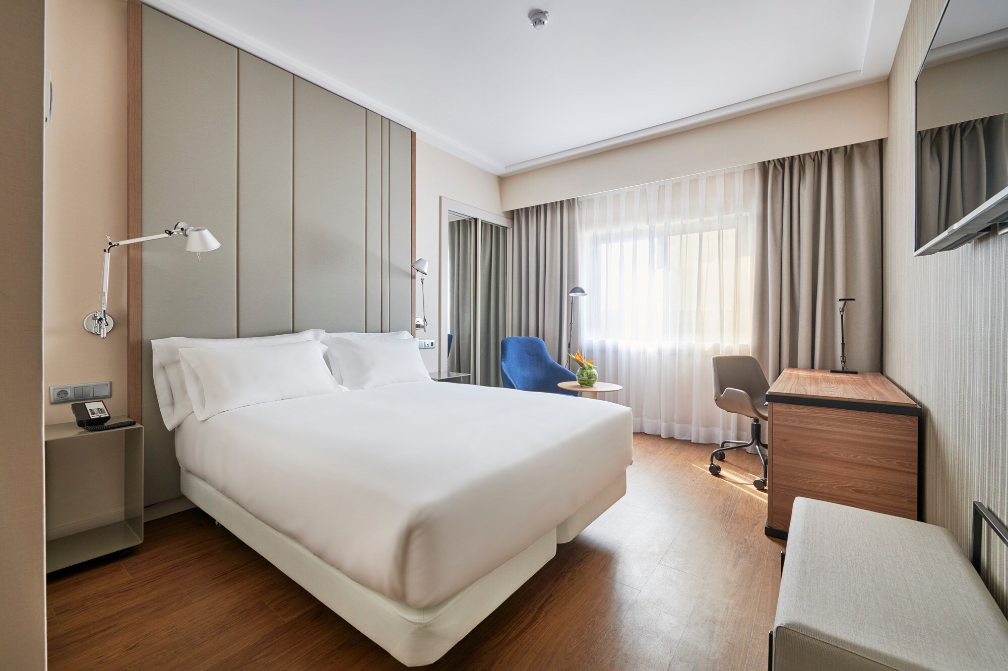 Room Camera Standard