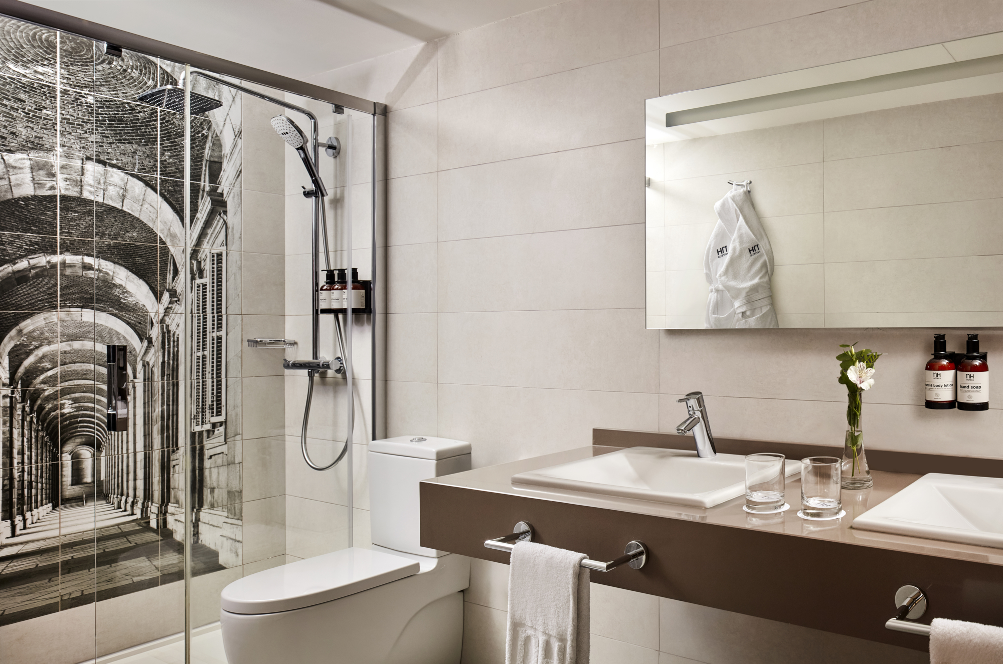 Photo - NH Madrid Zurbano