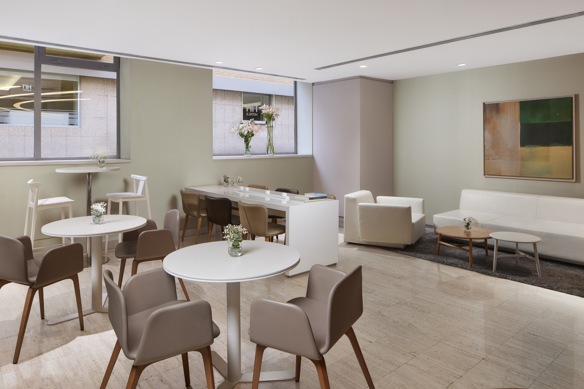 Photo - NH Madrid Zurbano