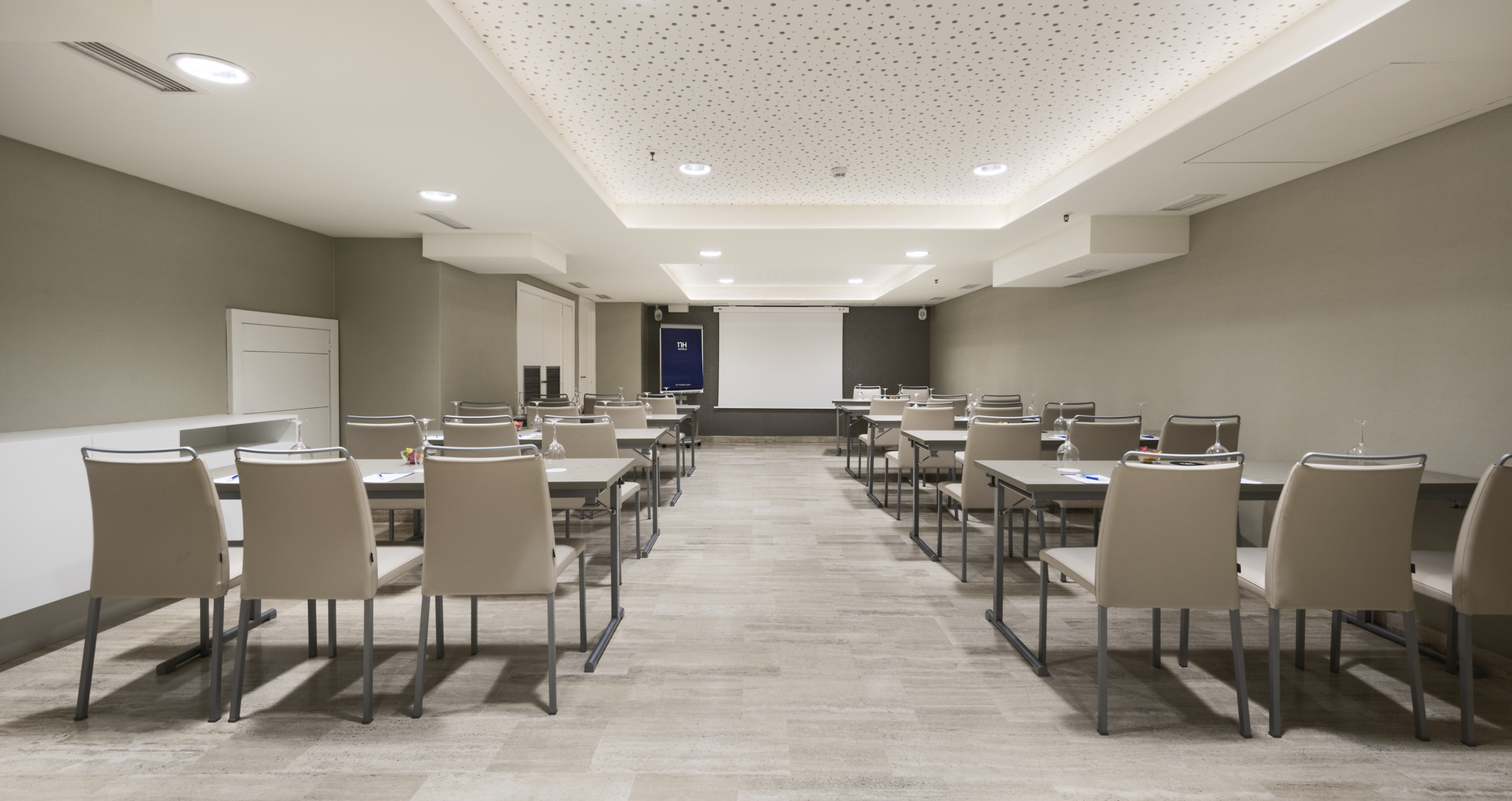 Photo - NH Madrid Zurbano