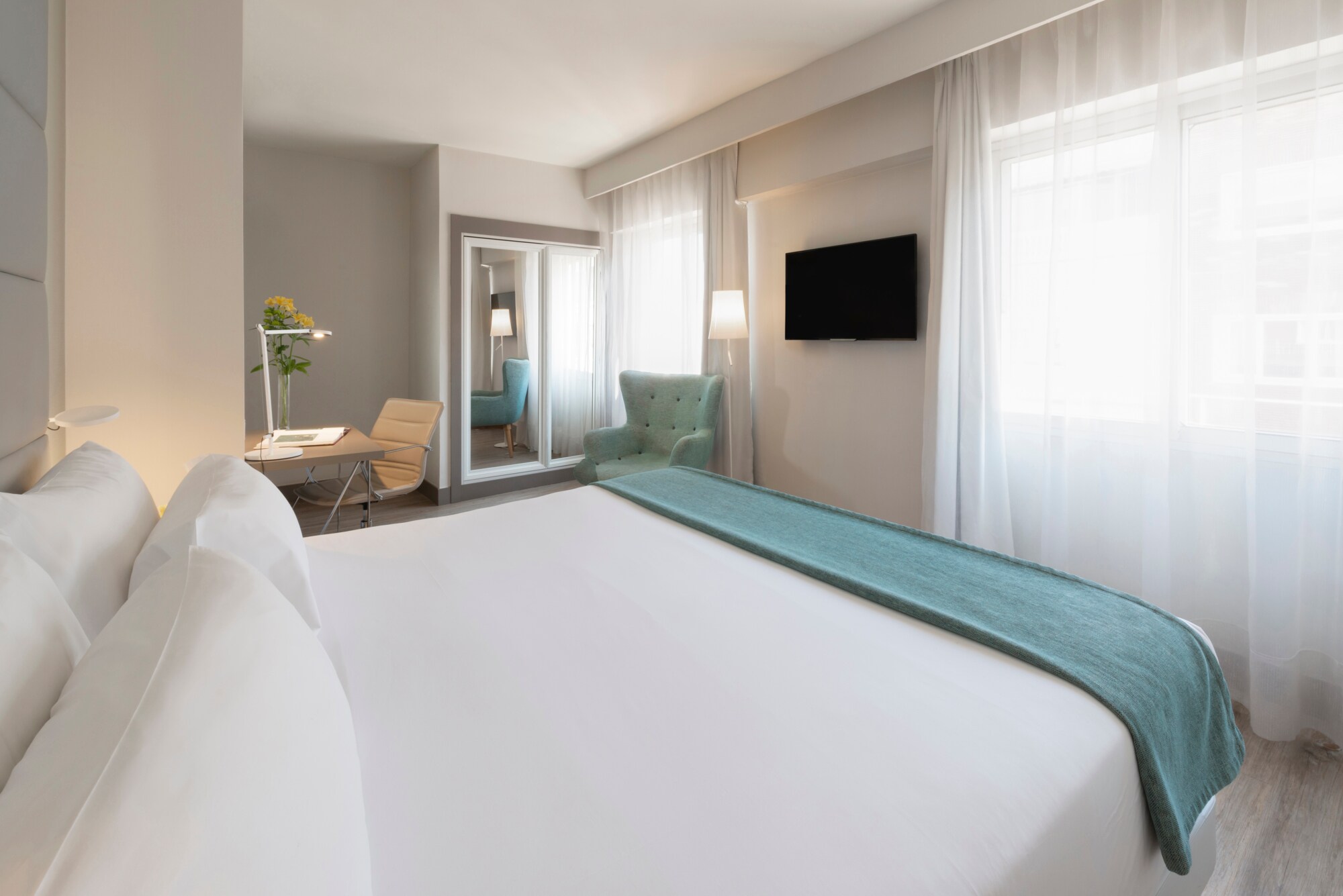 Room Familiar Conectada