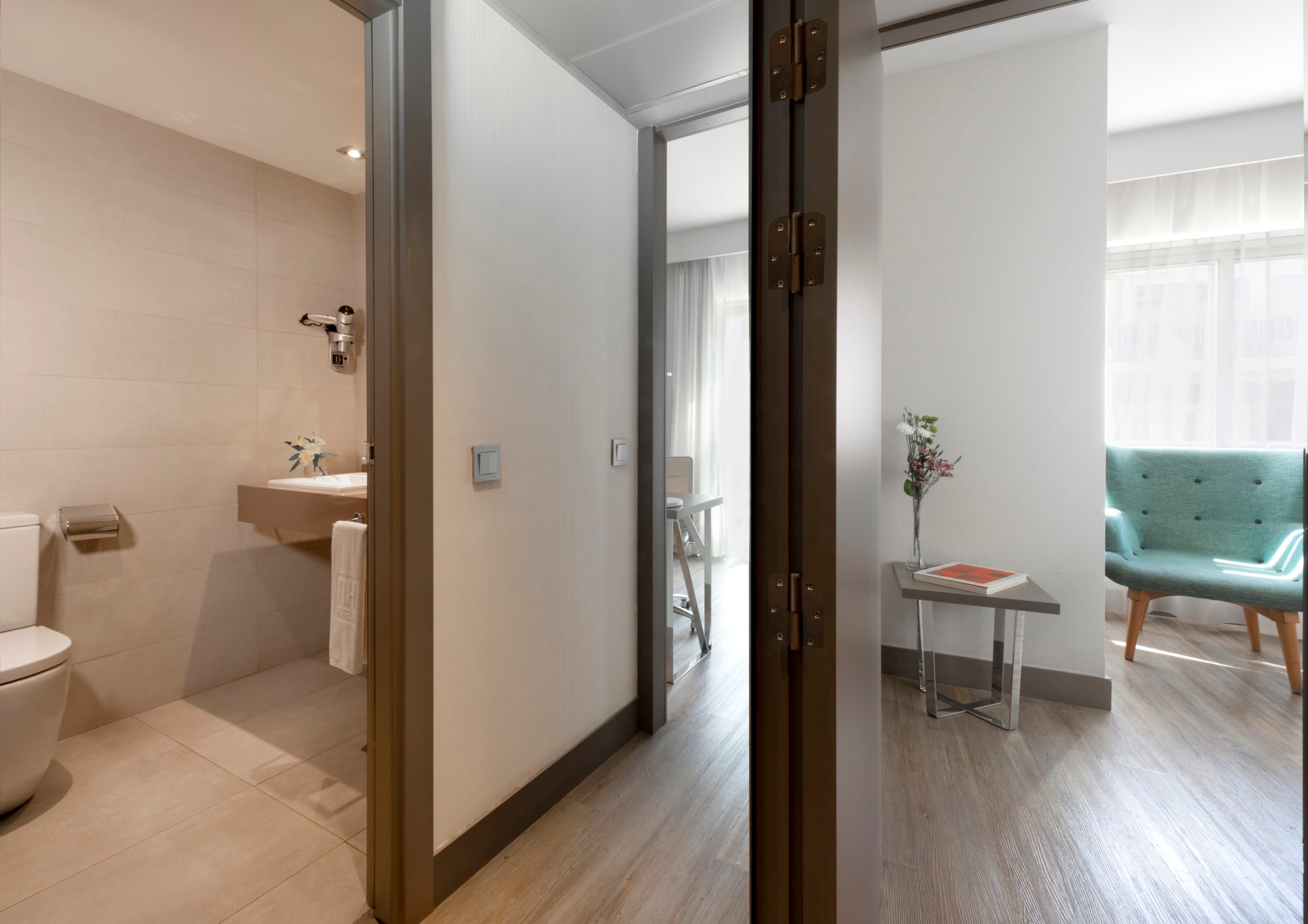 Room Familiar Conectada