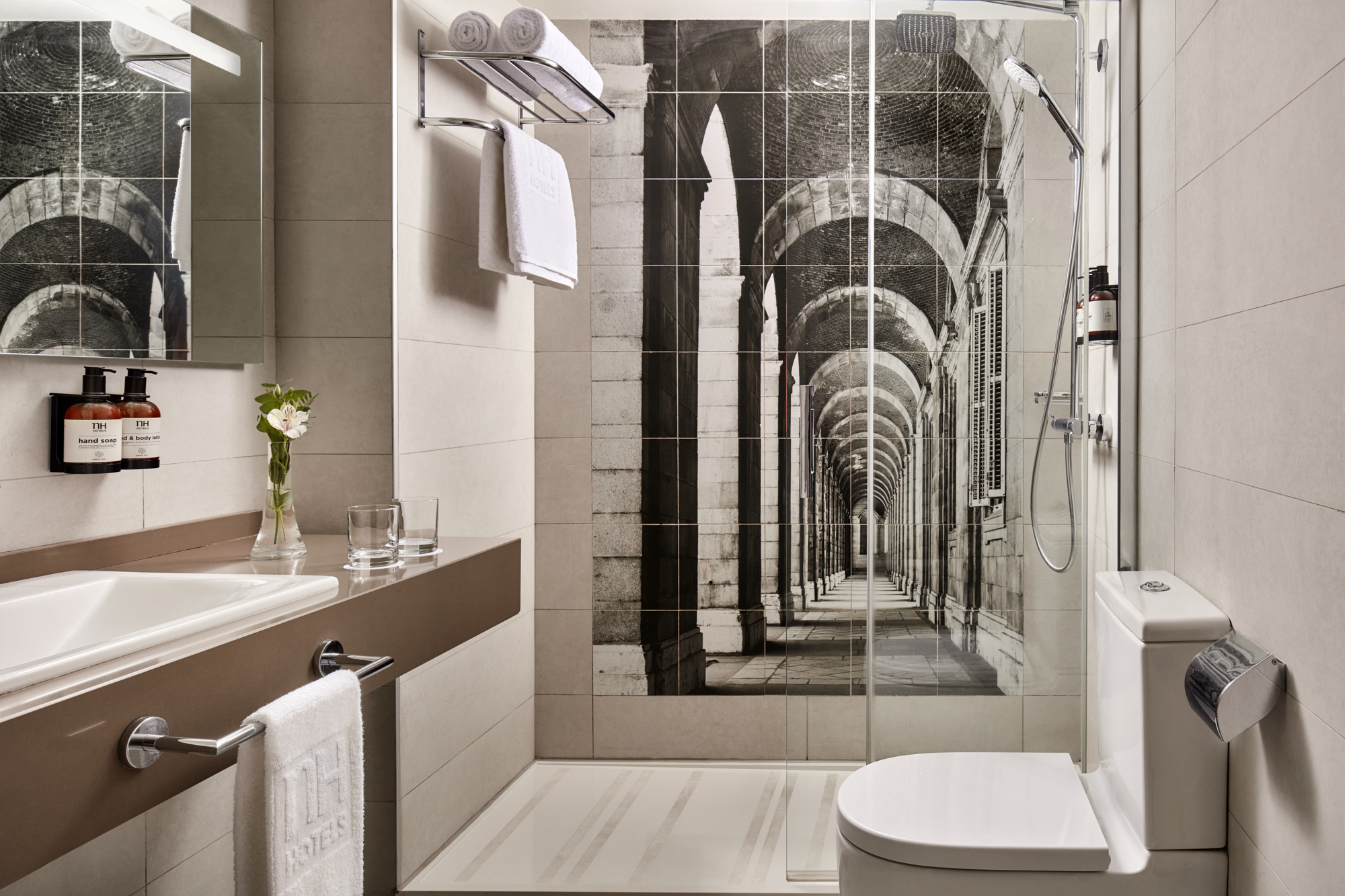 Photo - NH Madrid Zurbano