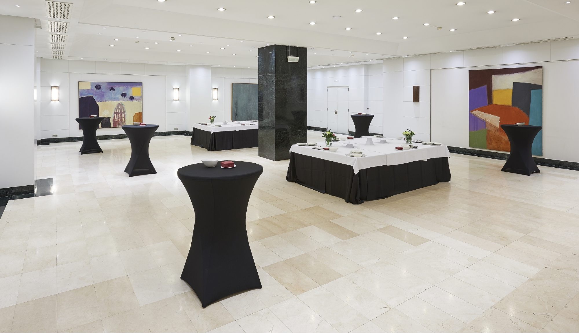 Photo - NH Collection Villa de Bilbao