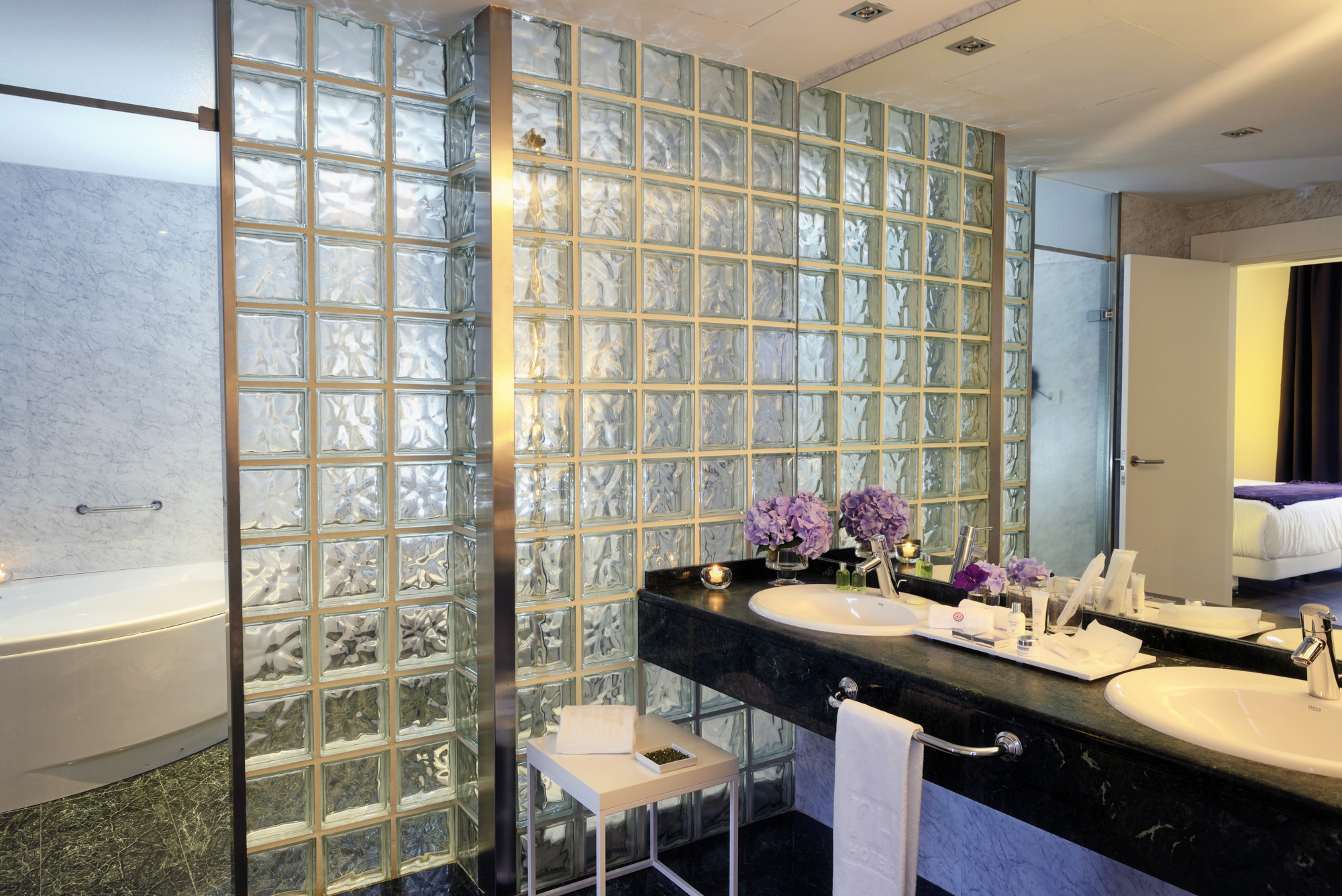 Photo - NH Collection Villa de Bilbao