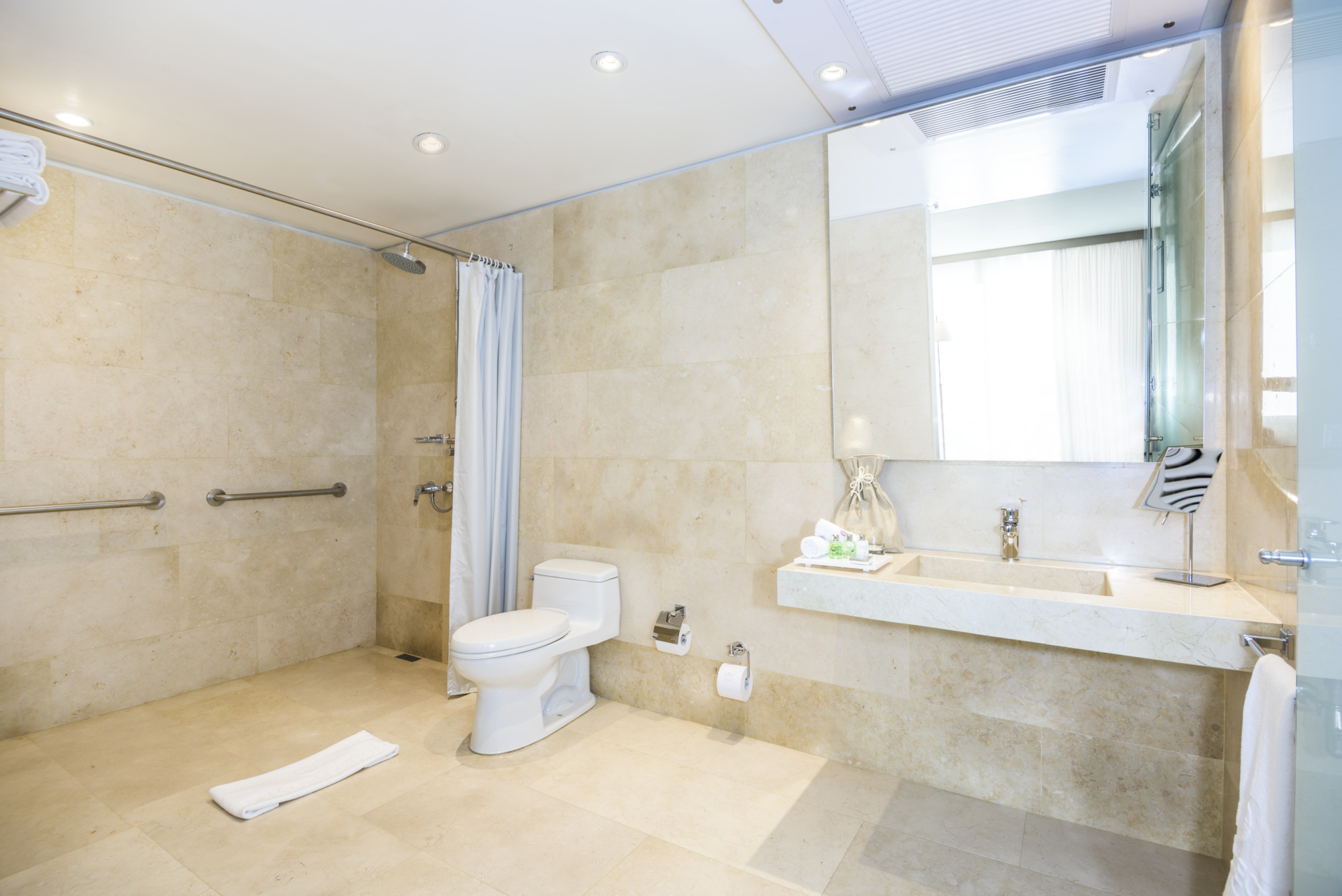 Photo - NH Collection Bogota Terra 100 Royal