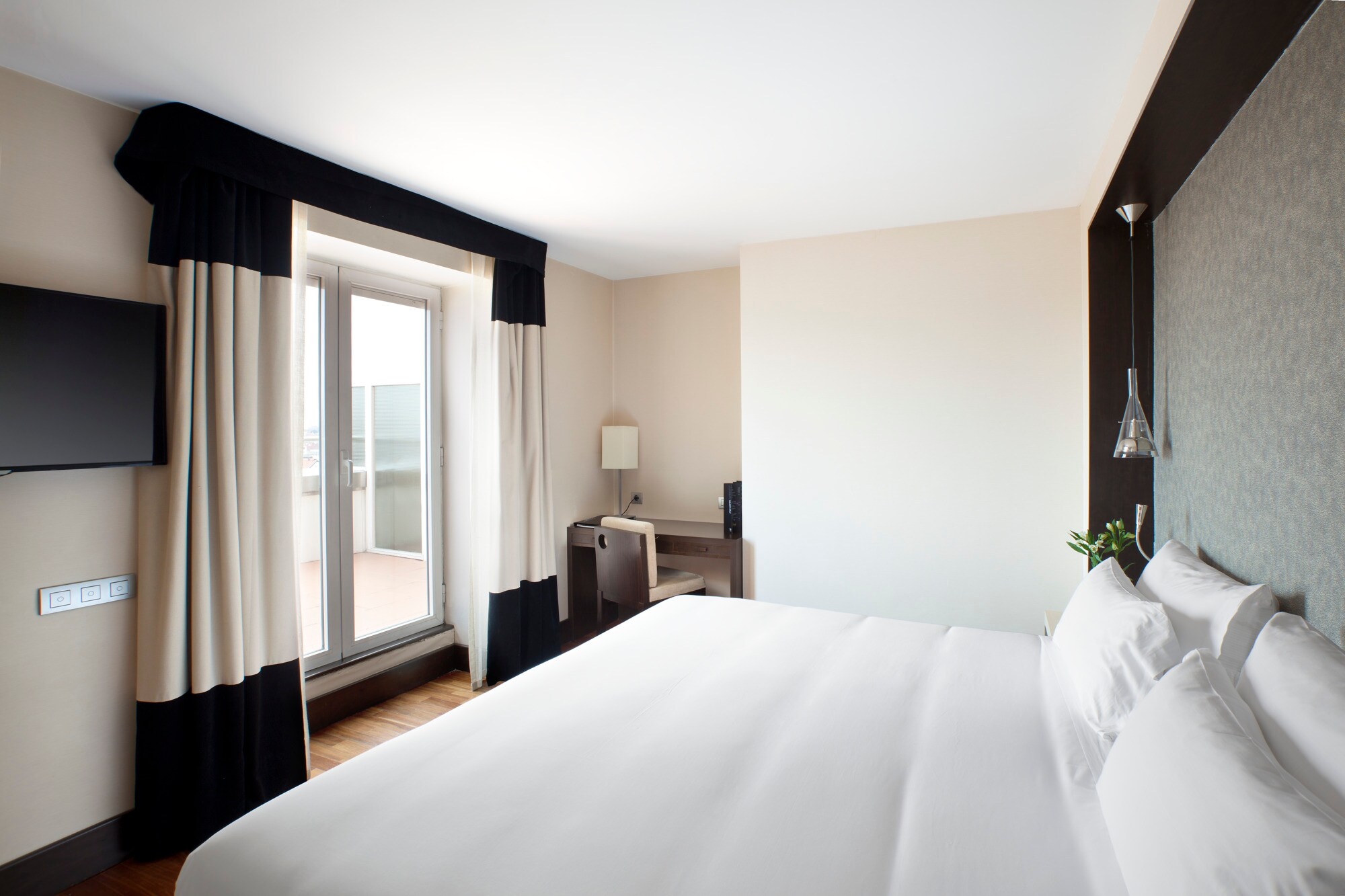 Room Suite mit Aussicht und Terrasse