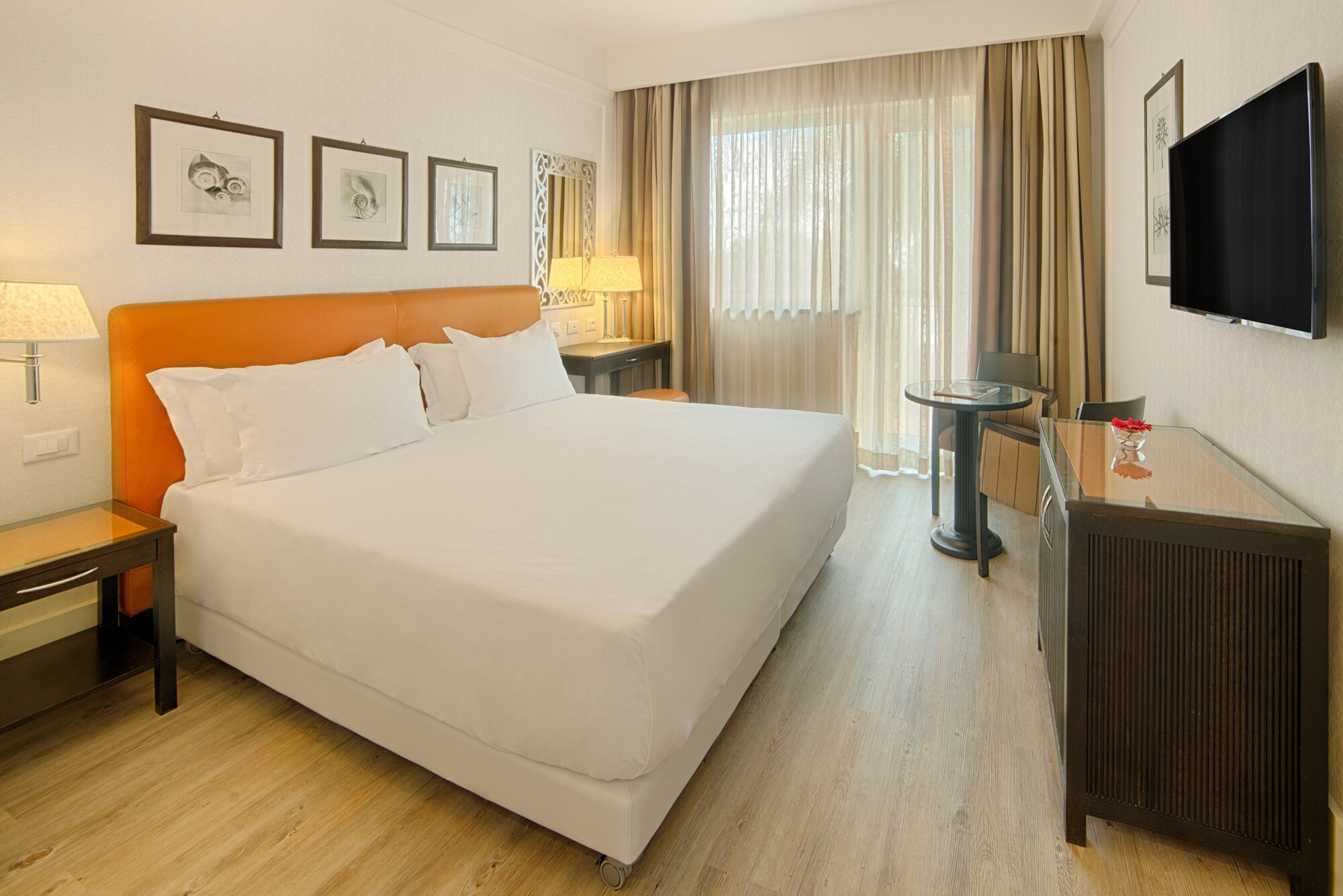 Room Family Adjoining