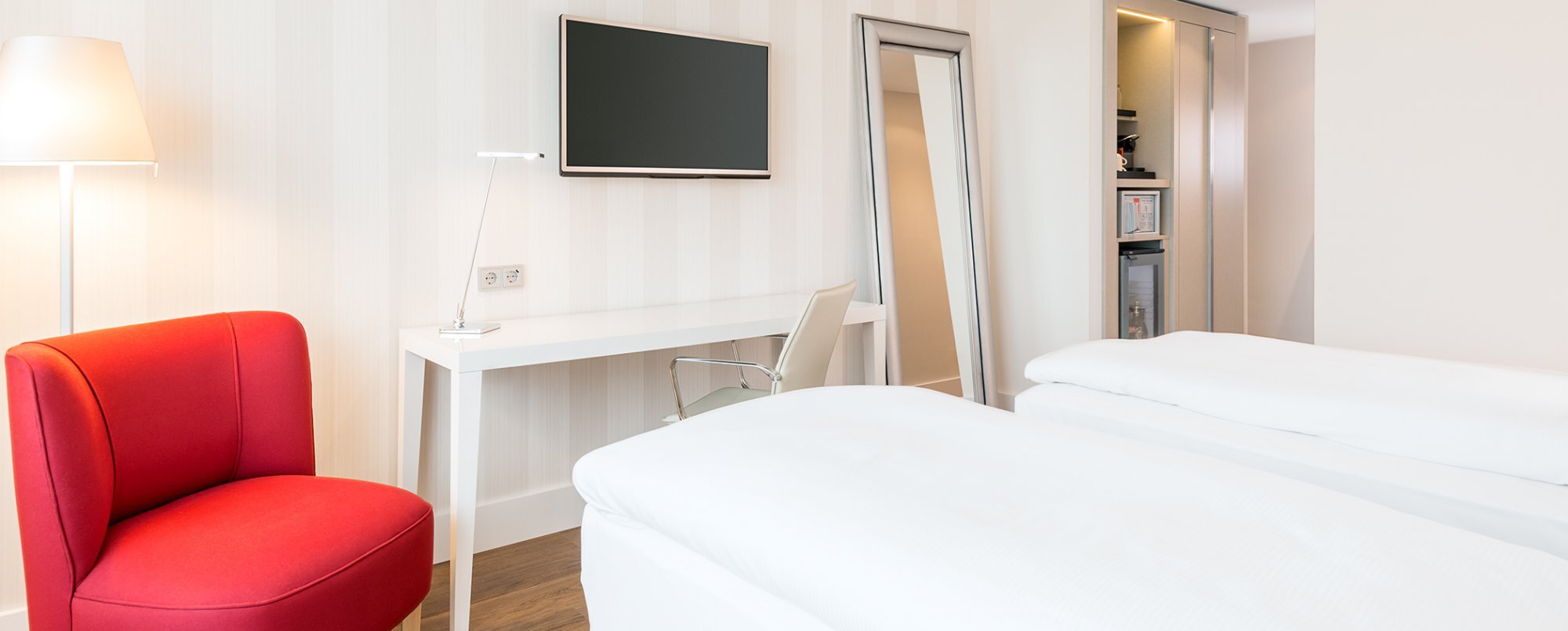 Room Camera Superior