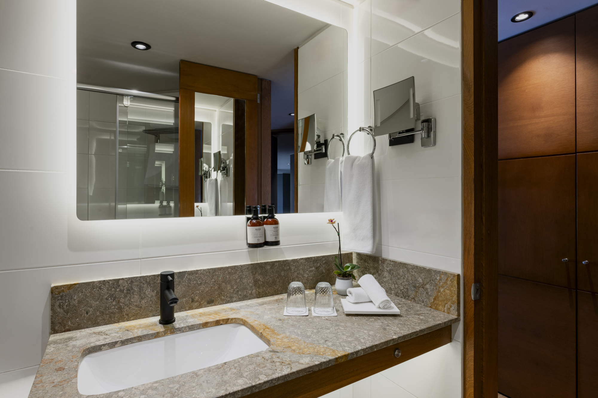 Photo - Avani Royal Zona T Bogotá Hotel (previously NH Bogotá Boheme Royal)